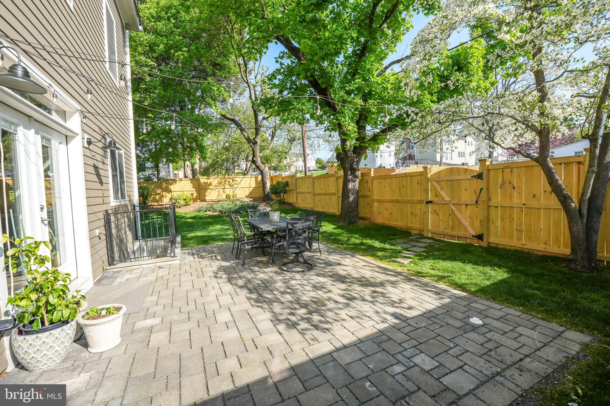 DOMINION HILLS - Residential