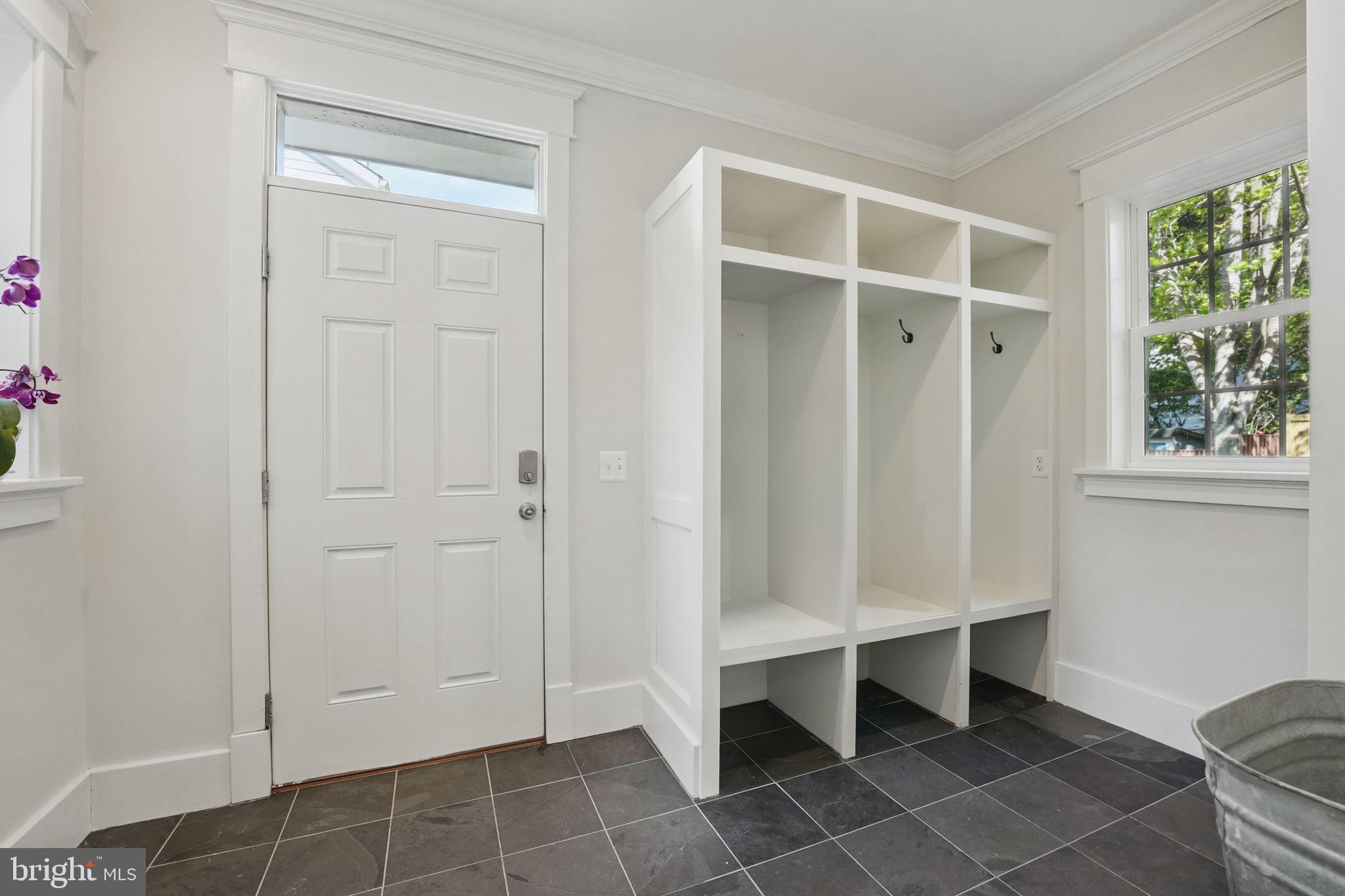 DOMINION HILLS - Residential