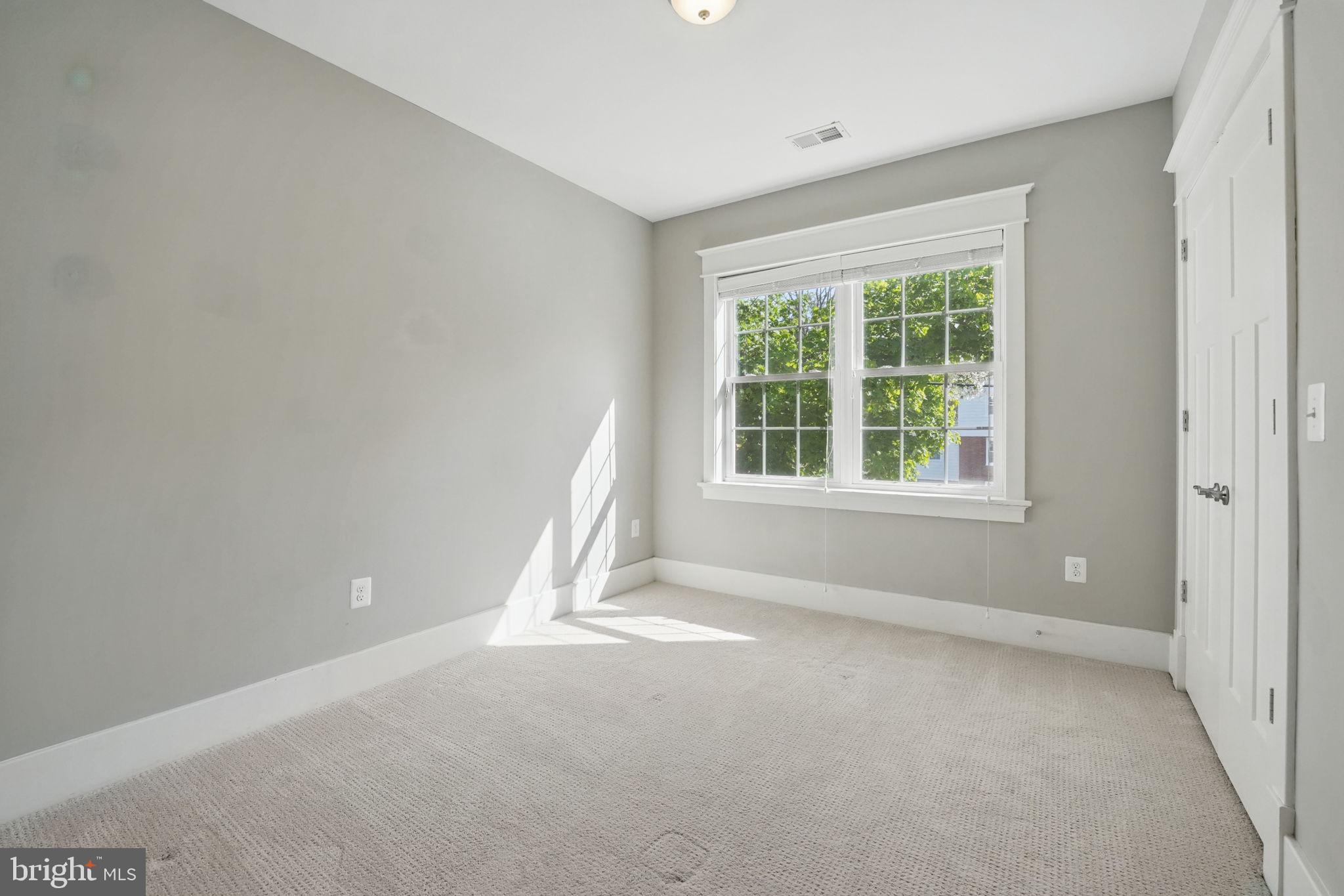 DOMINION HILLS - Residential