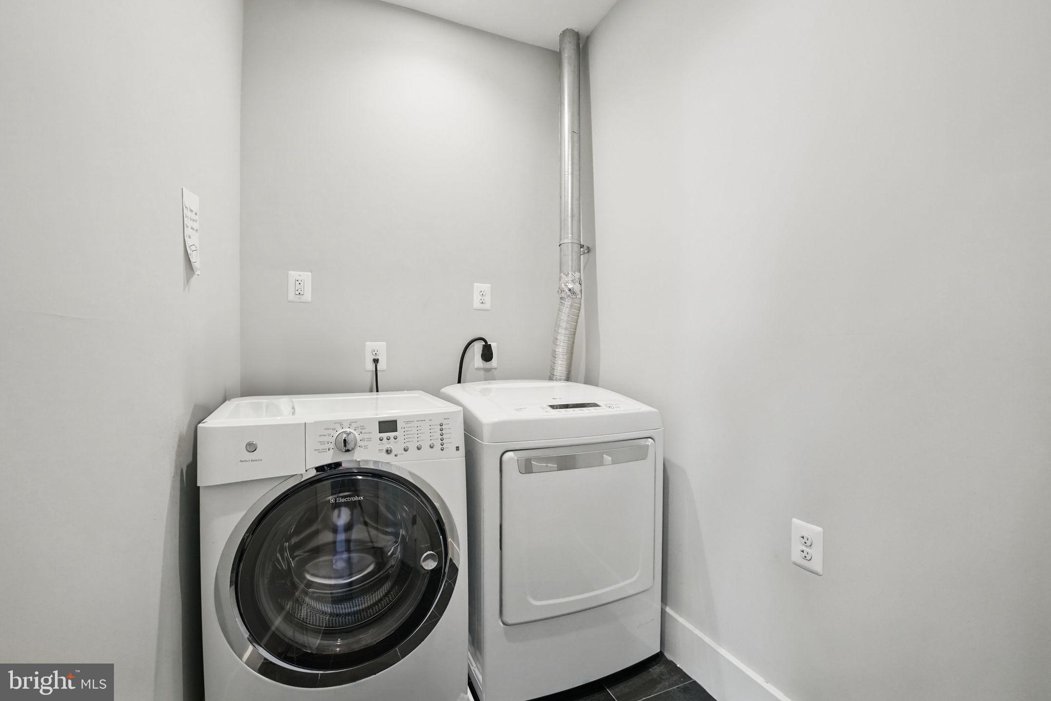 DOMINION HILLS - Residential