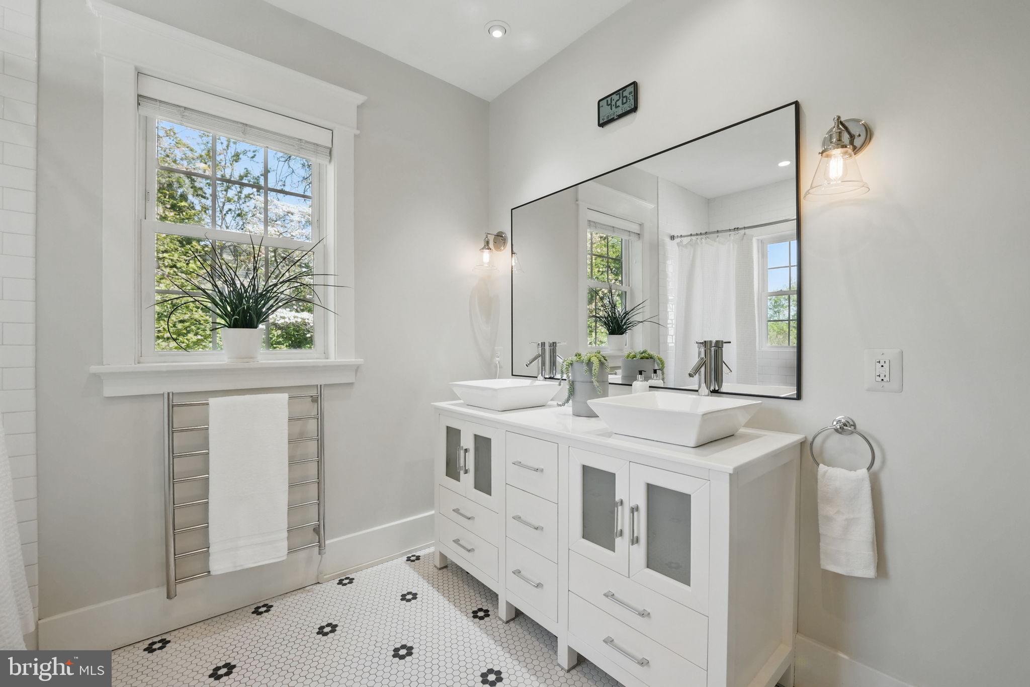 DOMINION HILLS - Residential