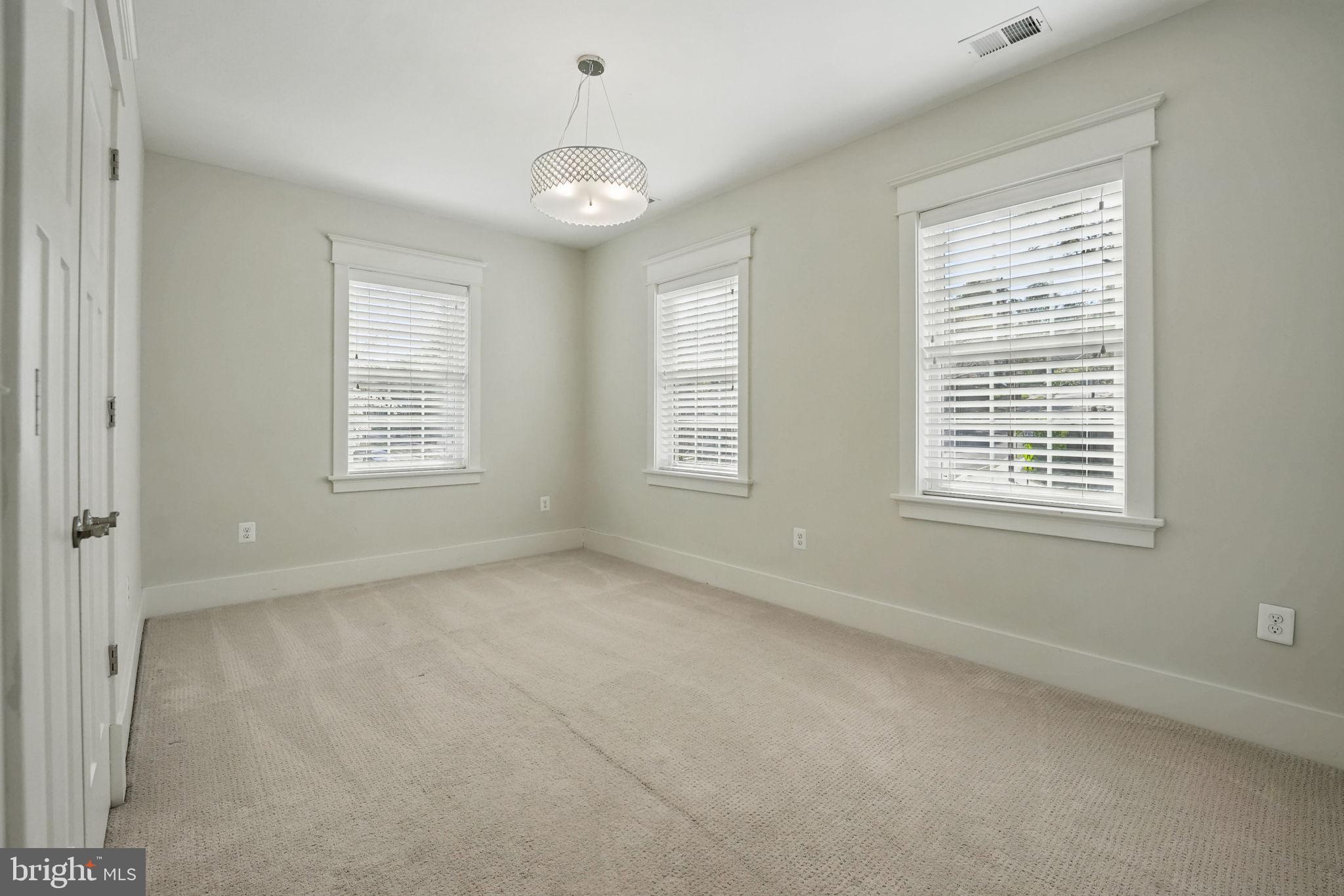 DOMINION HILLS - Residential