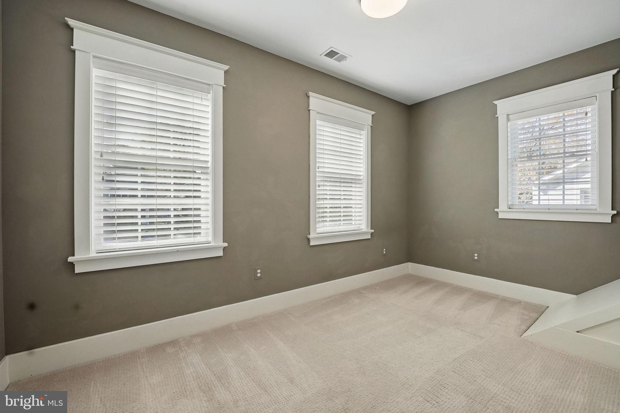 DOMINION HILLS - Residential