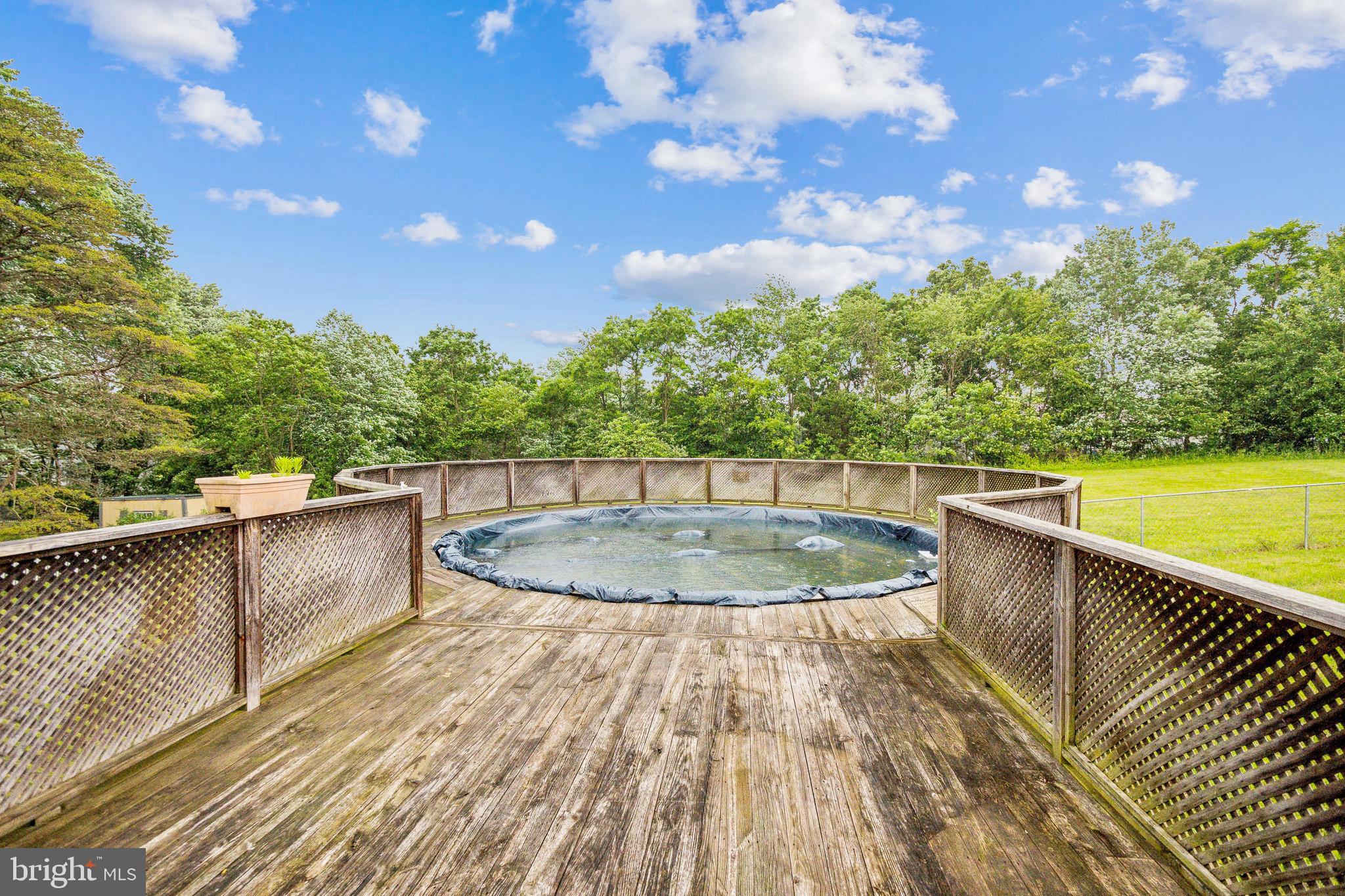 FOREST HEIGHTS - Residential