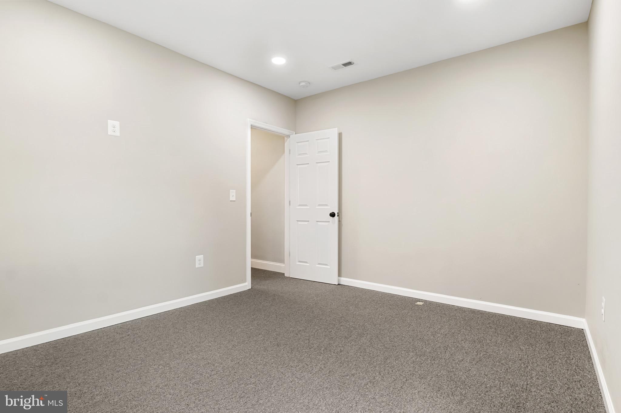 BALTIMORE EAST - SOUTH CLIFTON PARK HIST. DISTRICT - Residential