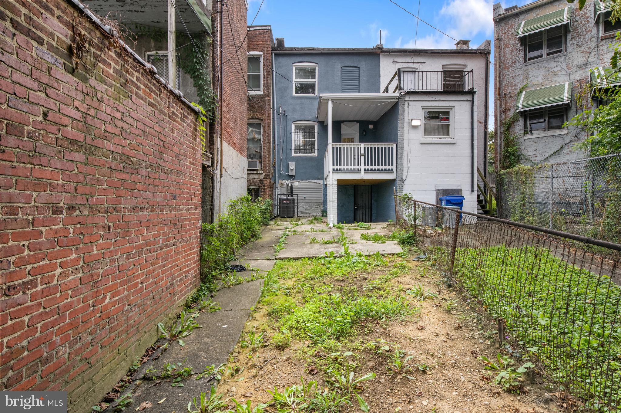 BALTIMORE EAST - SOUTH CLIFTON PARK HIST. DISTRICT - Residential