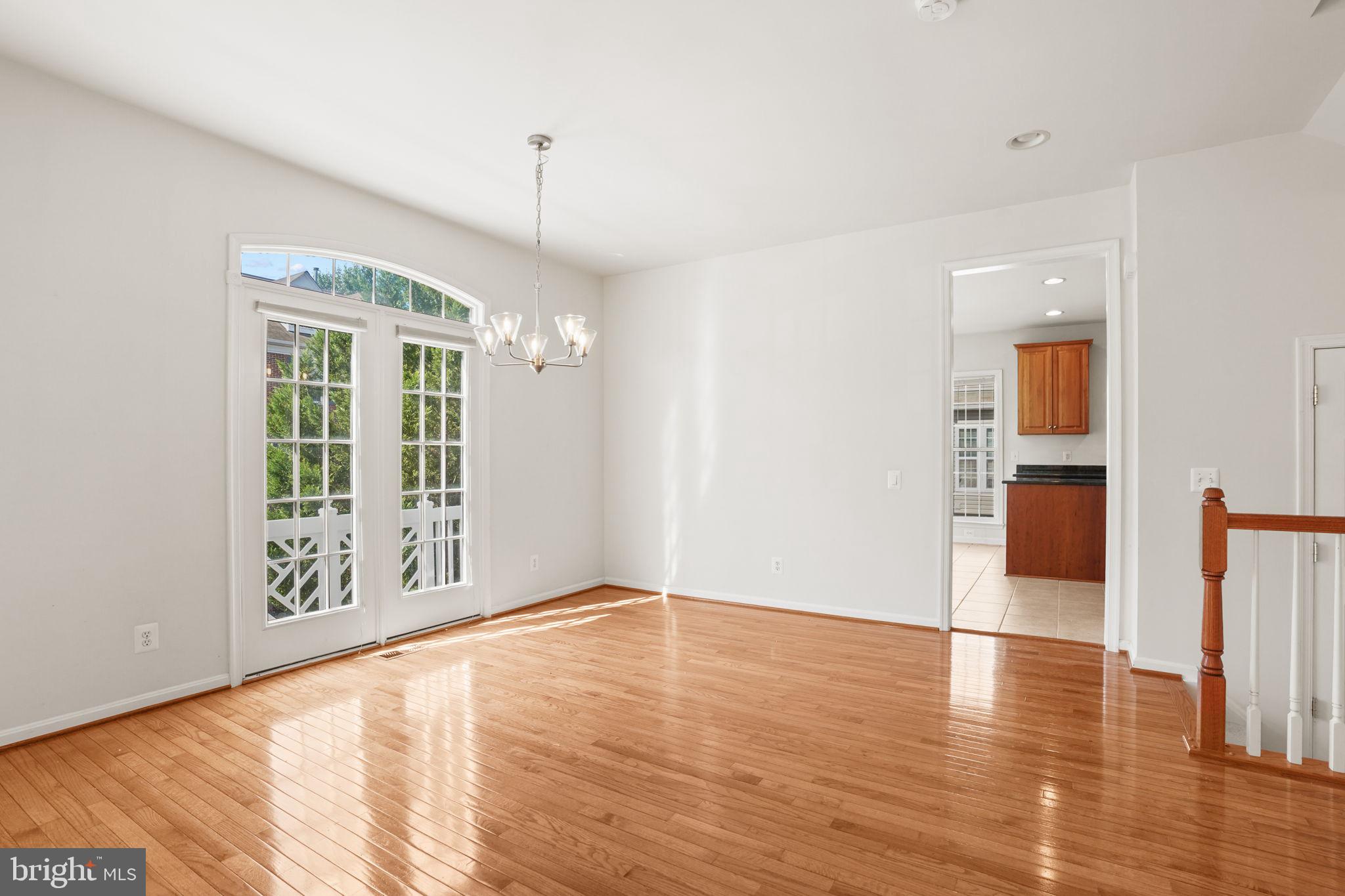 5019 GREENHOUSE TERRACE