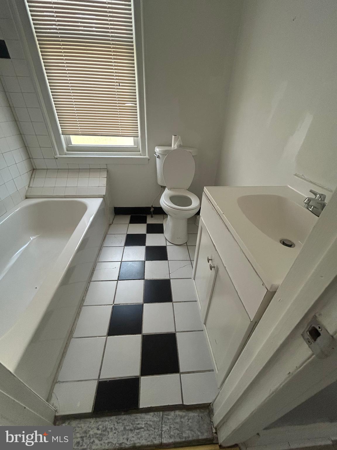 NICETOWN-TIOGA - Residential Lease