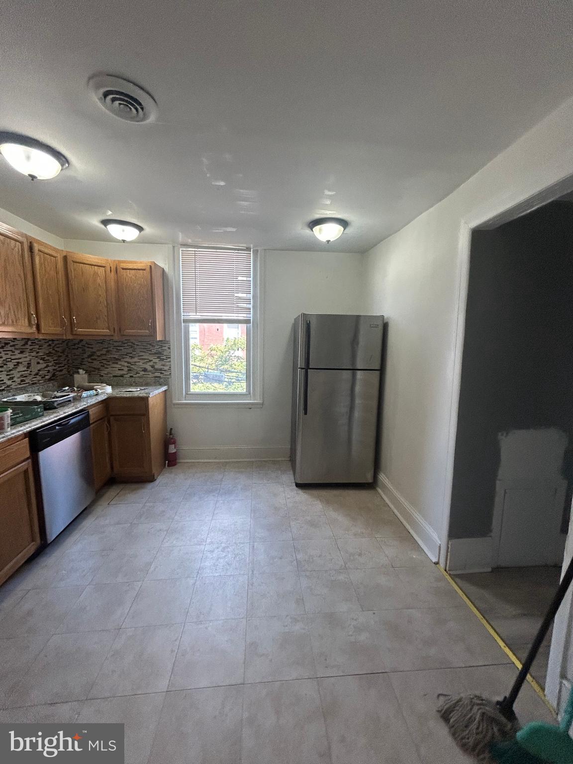 NICETOWN-TIOGA - Residential Lease