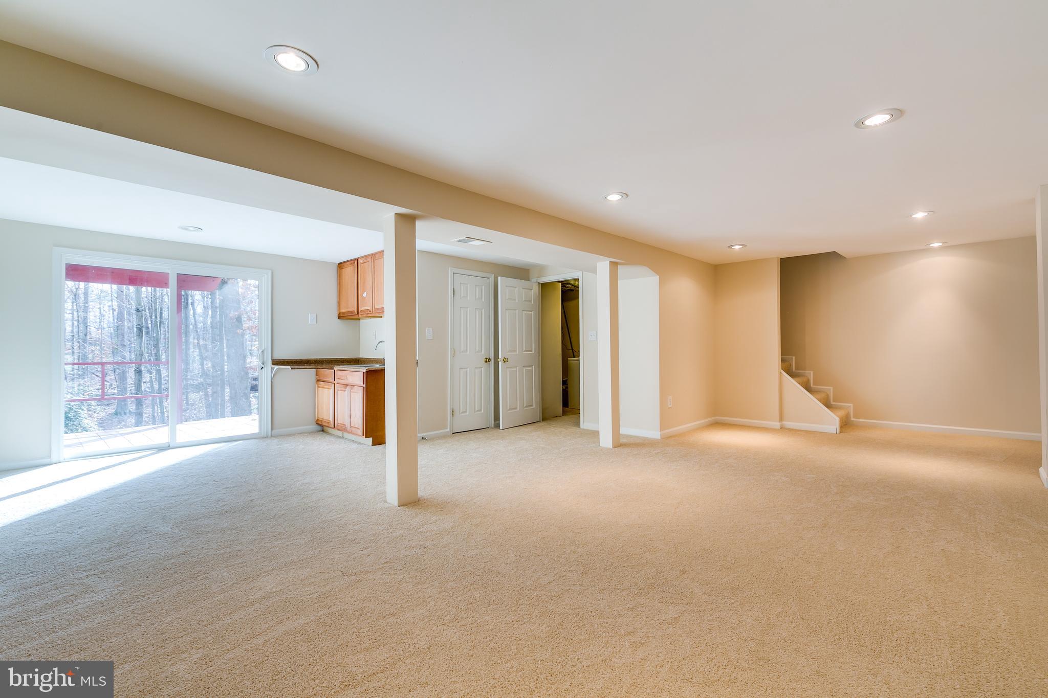 LAKE RIDGE - Residential