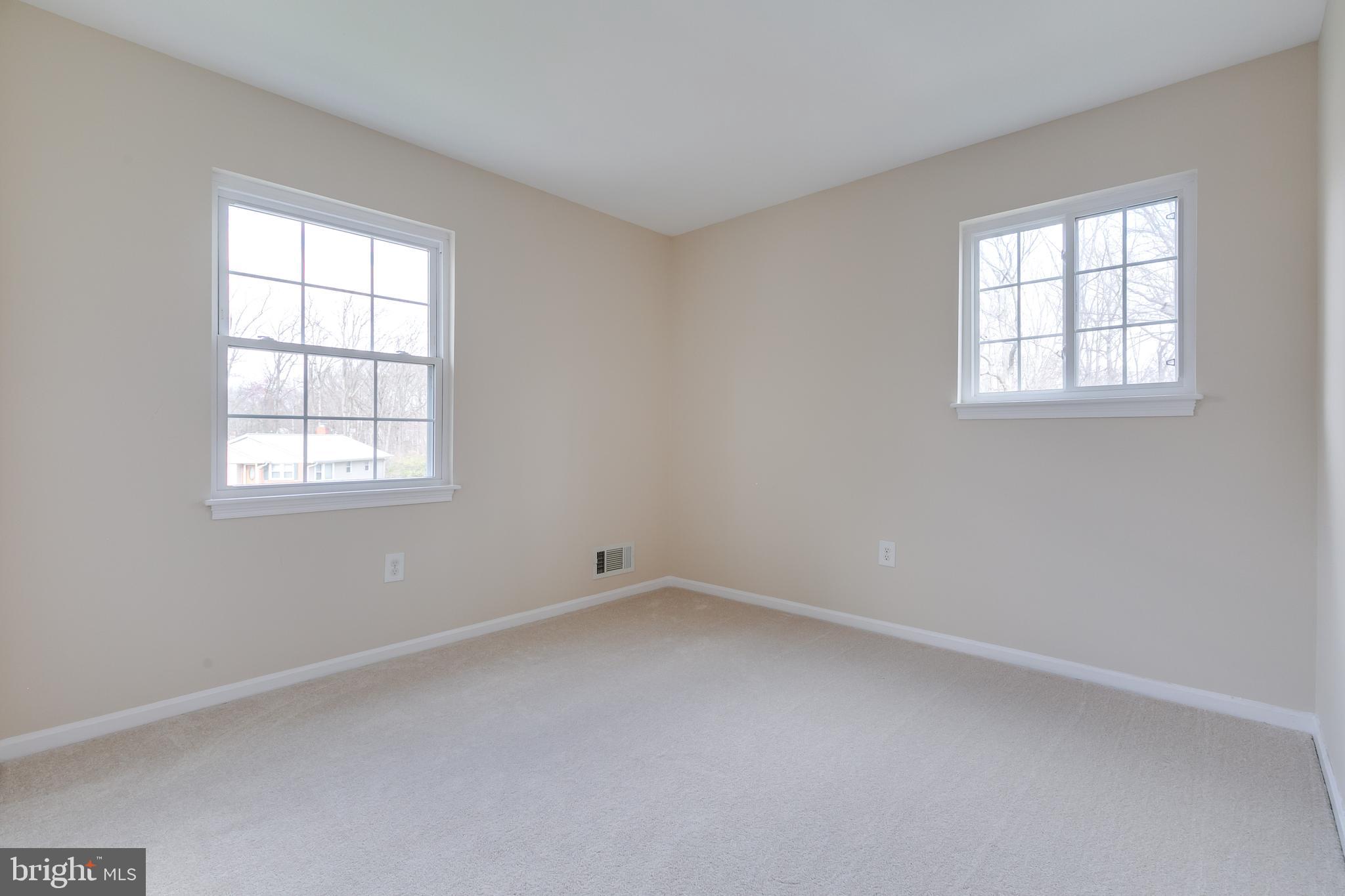 LAKE RIDGE - Residential