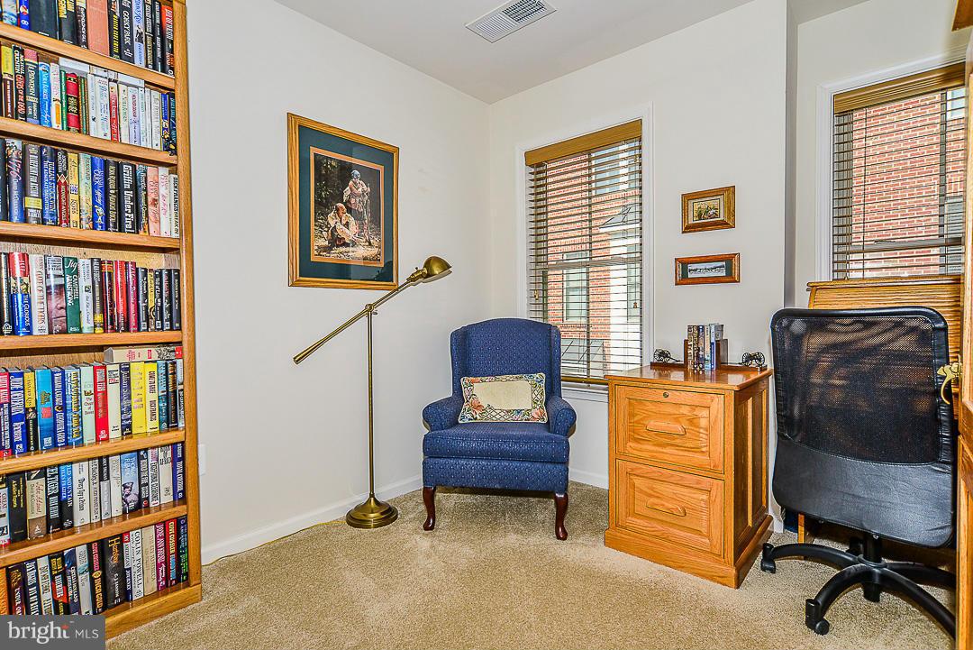 SHIRLINGTON CREST - Residential