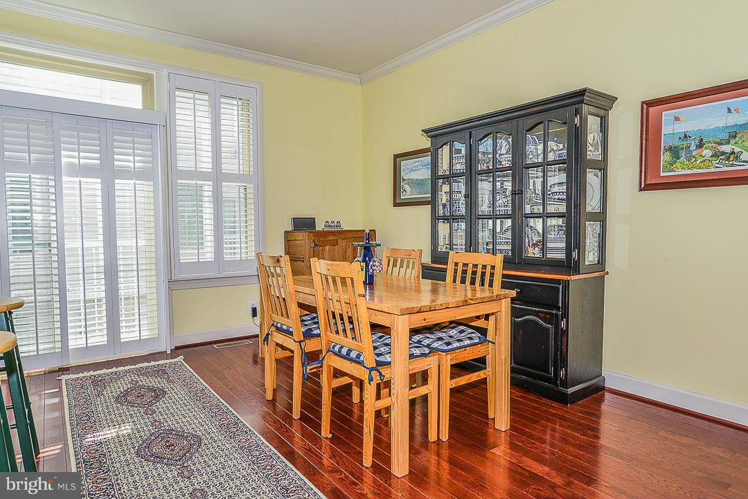 SHIRLINGTON CREST - Residential