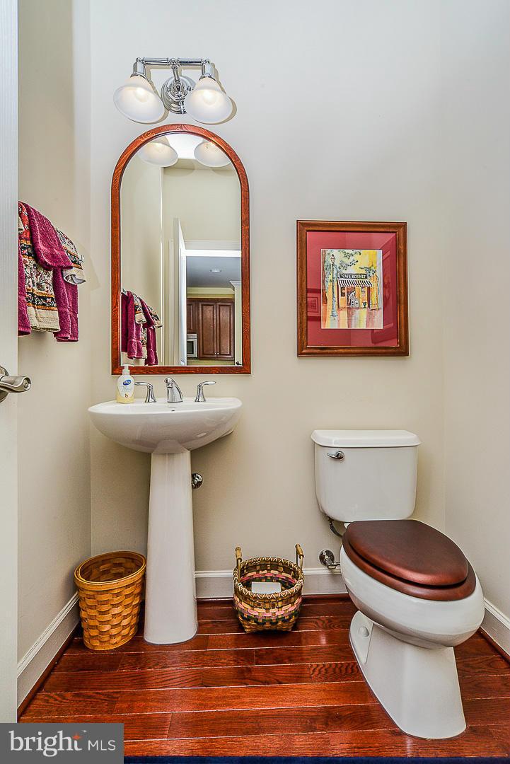 SHIRLINGTON CREST - Residential