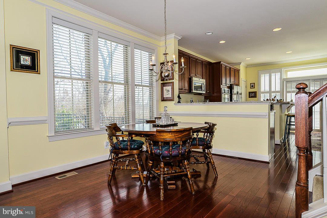 SHIRLINGTON CREST - Residential