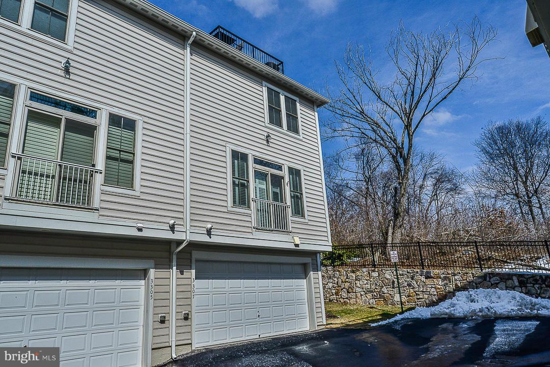 SHIRLINGTON CREST - Residential