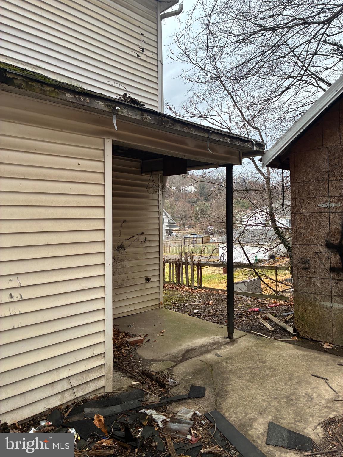GLEN OAKS - Residential