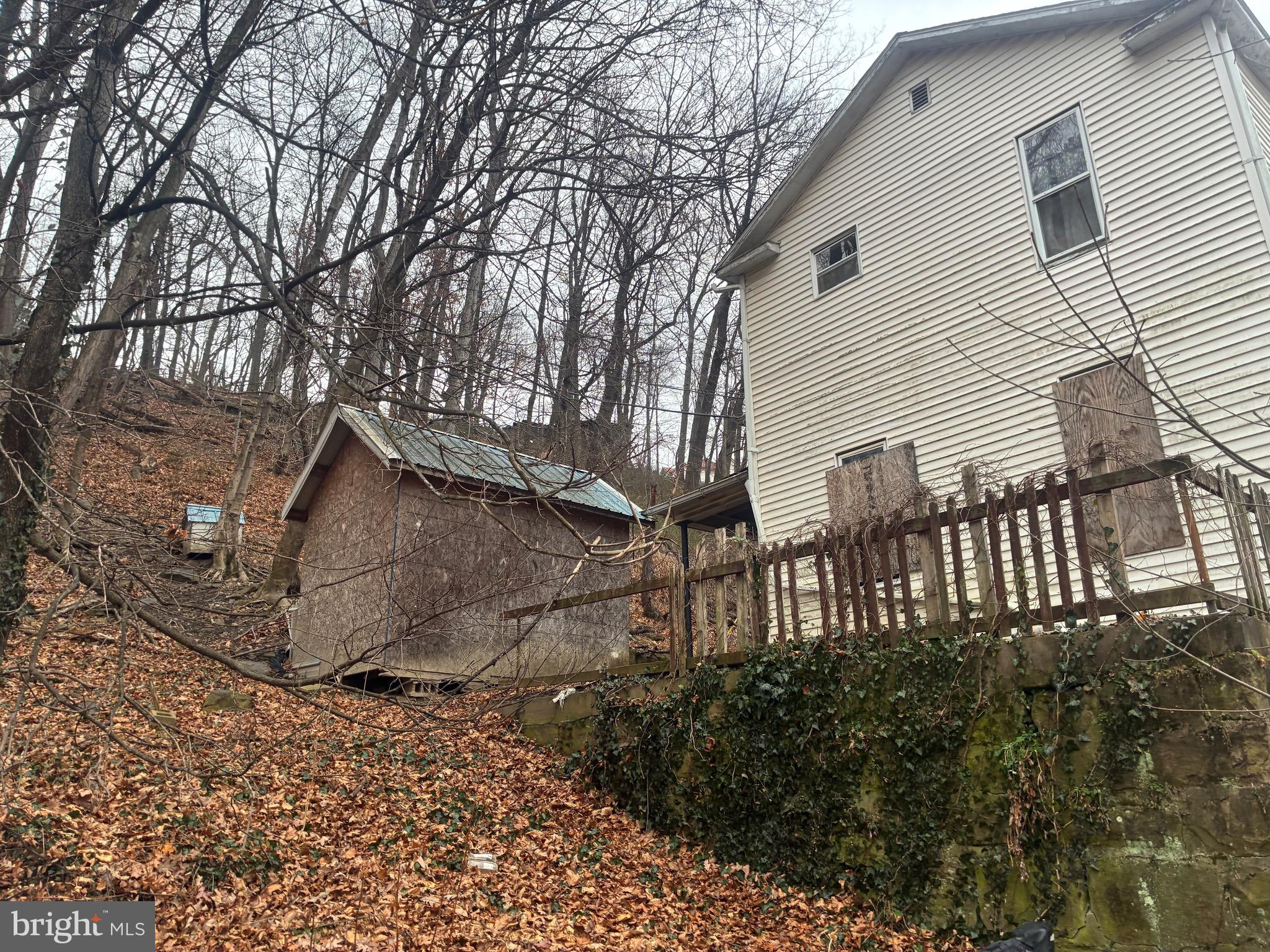 GLEN OAKS - Residential