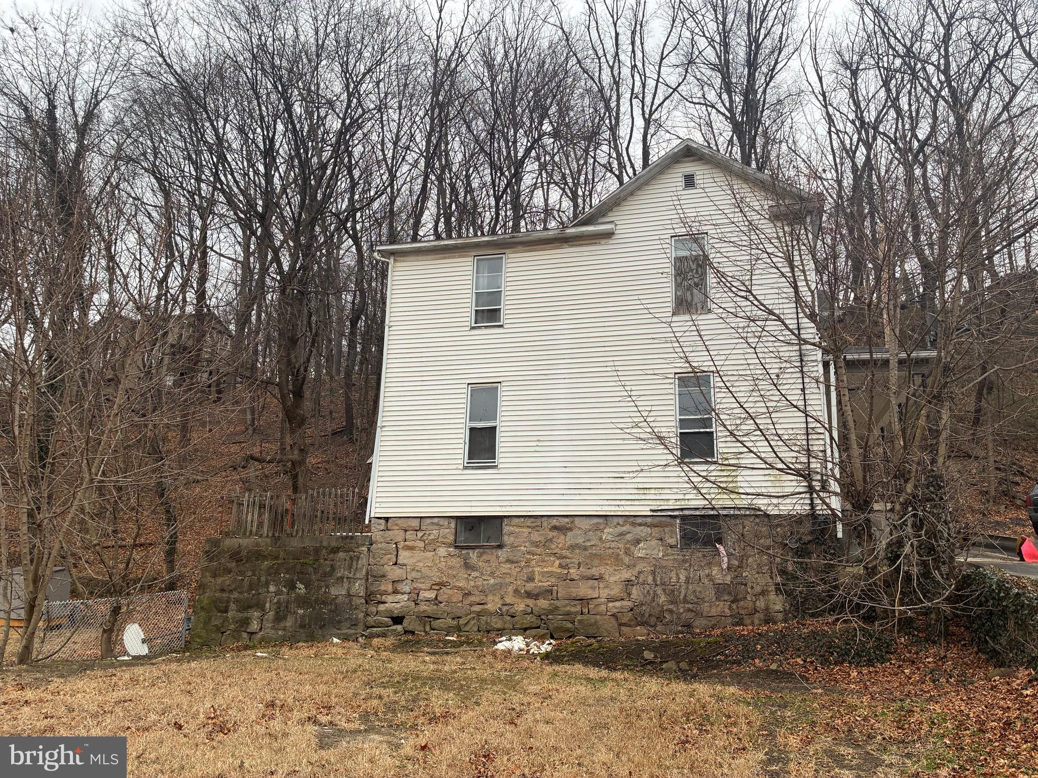 GLEN OAKS - Residential
