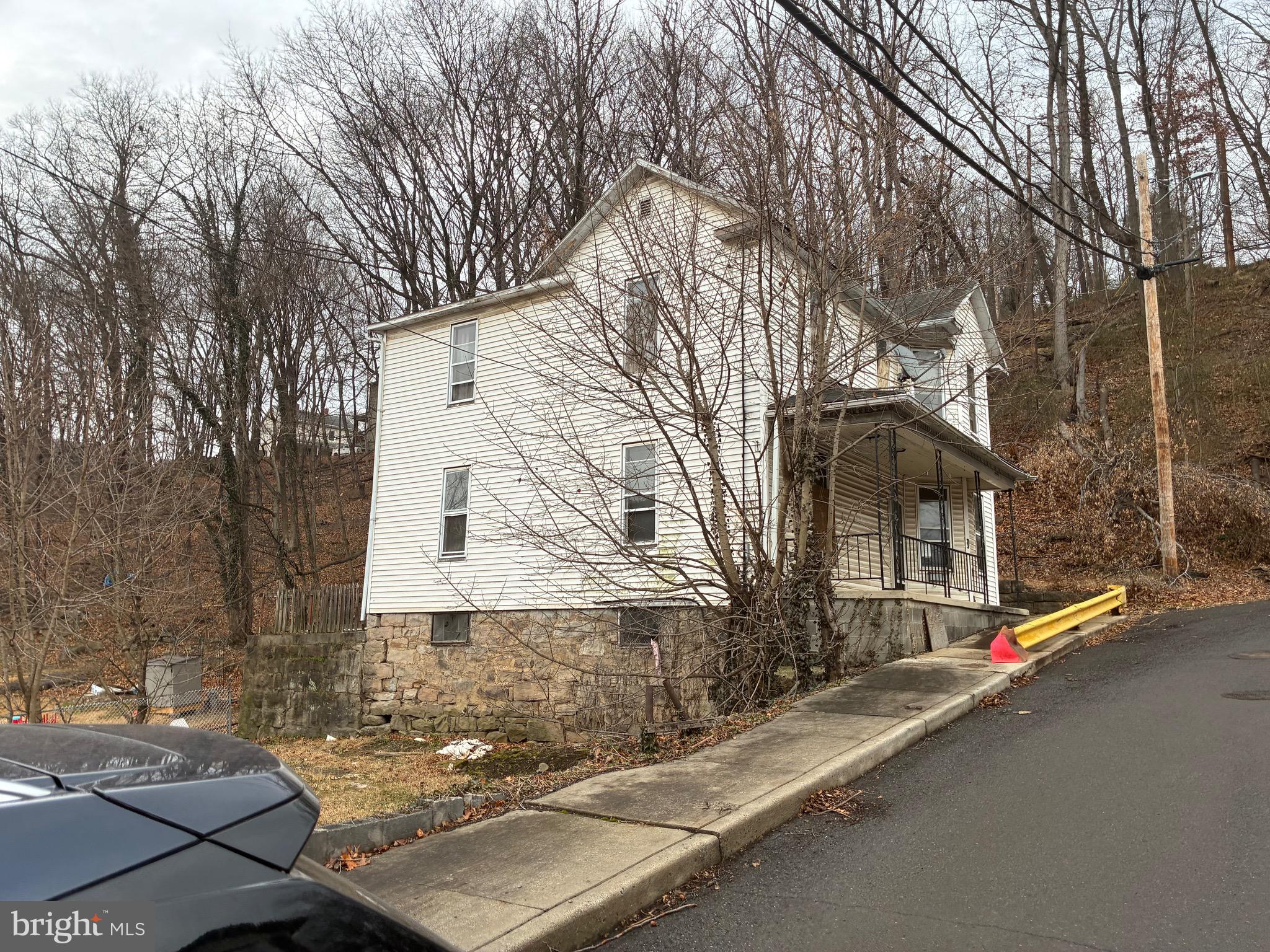 GLEN OAKS - Residential