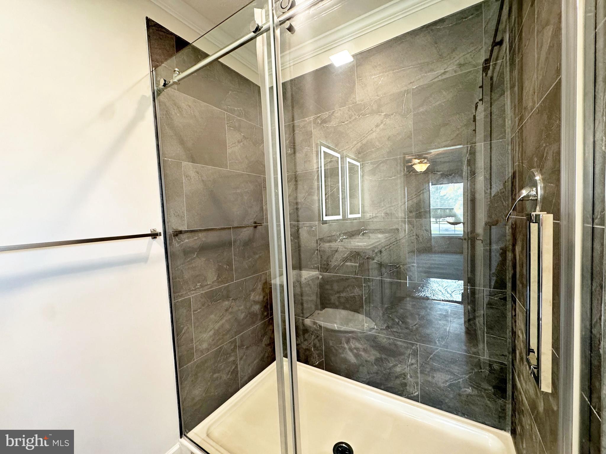 FOX GLEN - Residential