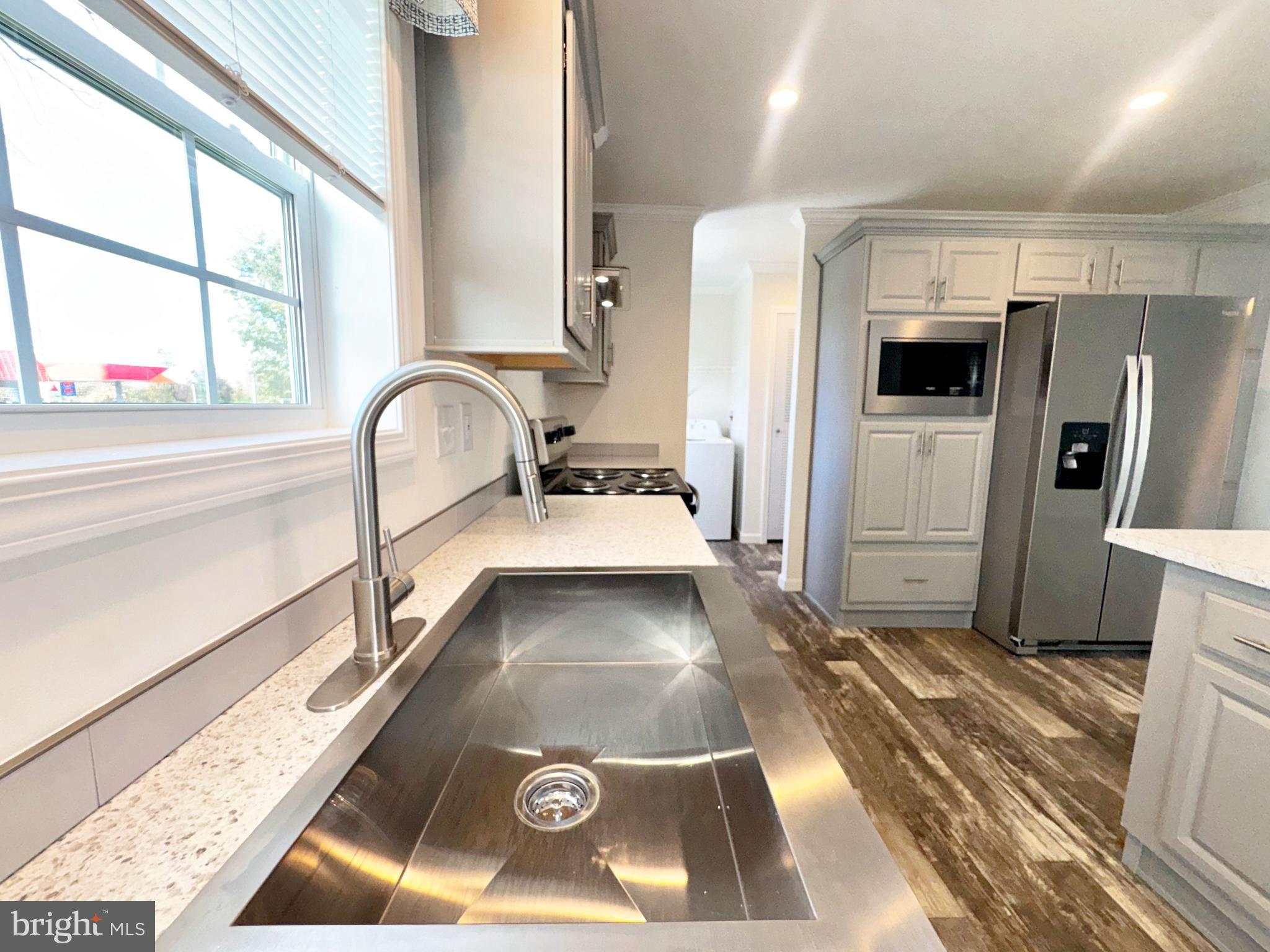 FOX GLEN - Residential