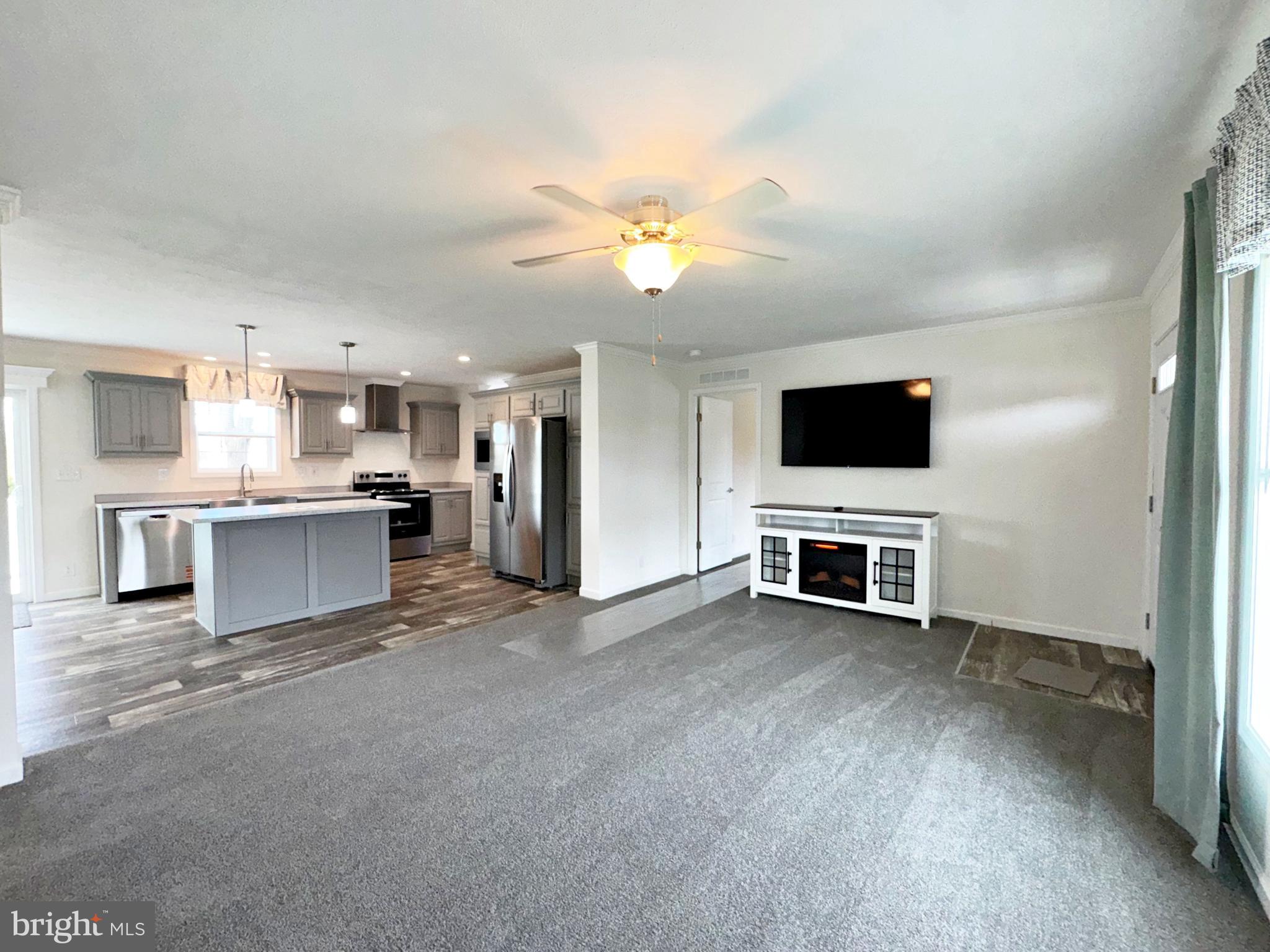 FOX GLEN - Residential