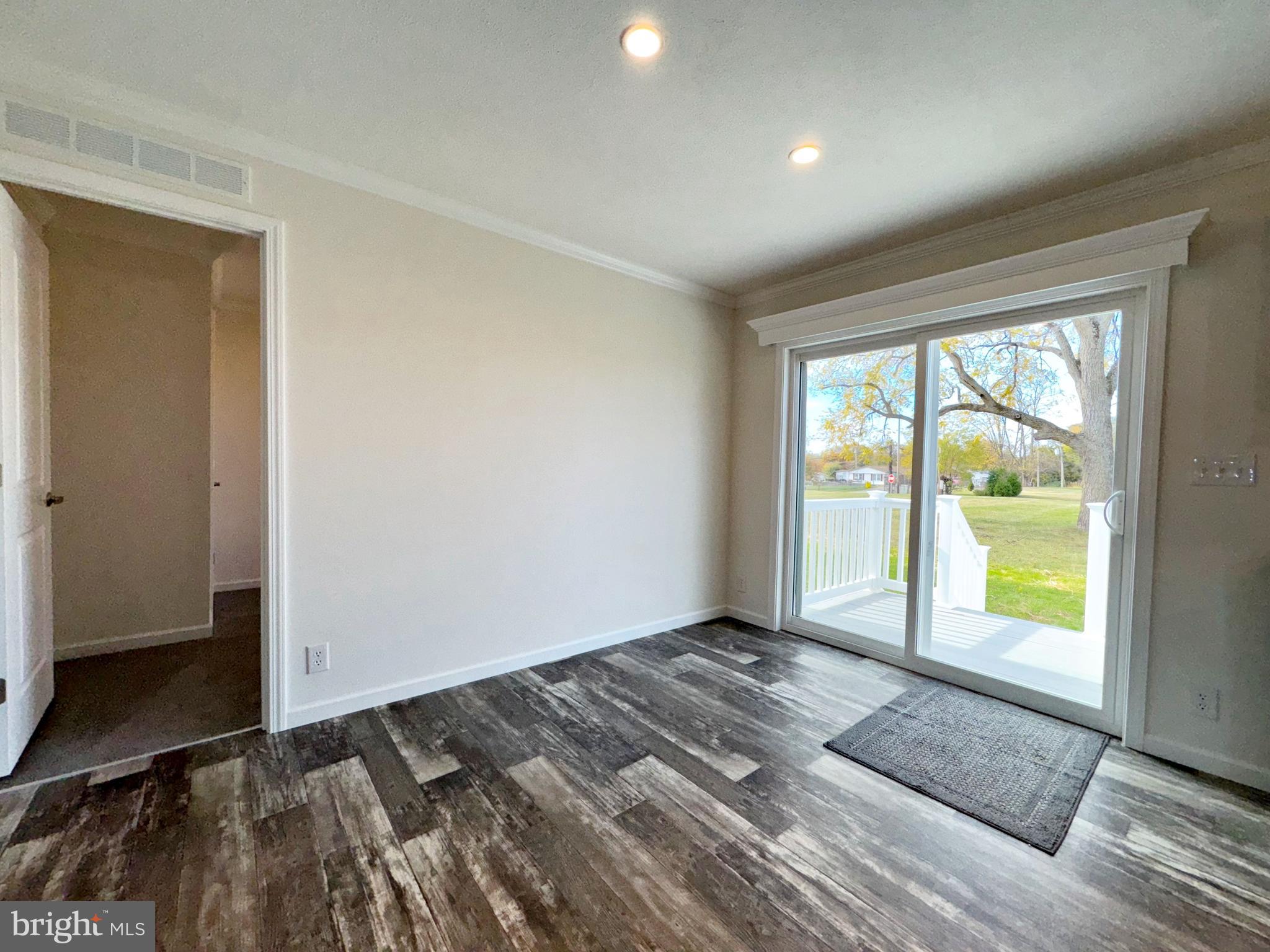 FOX GLEN - Residential