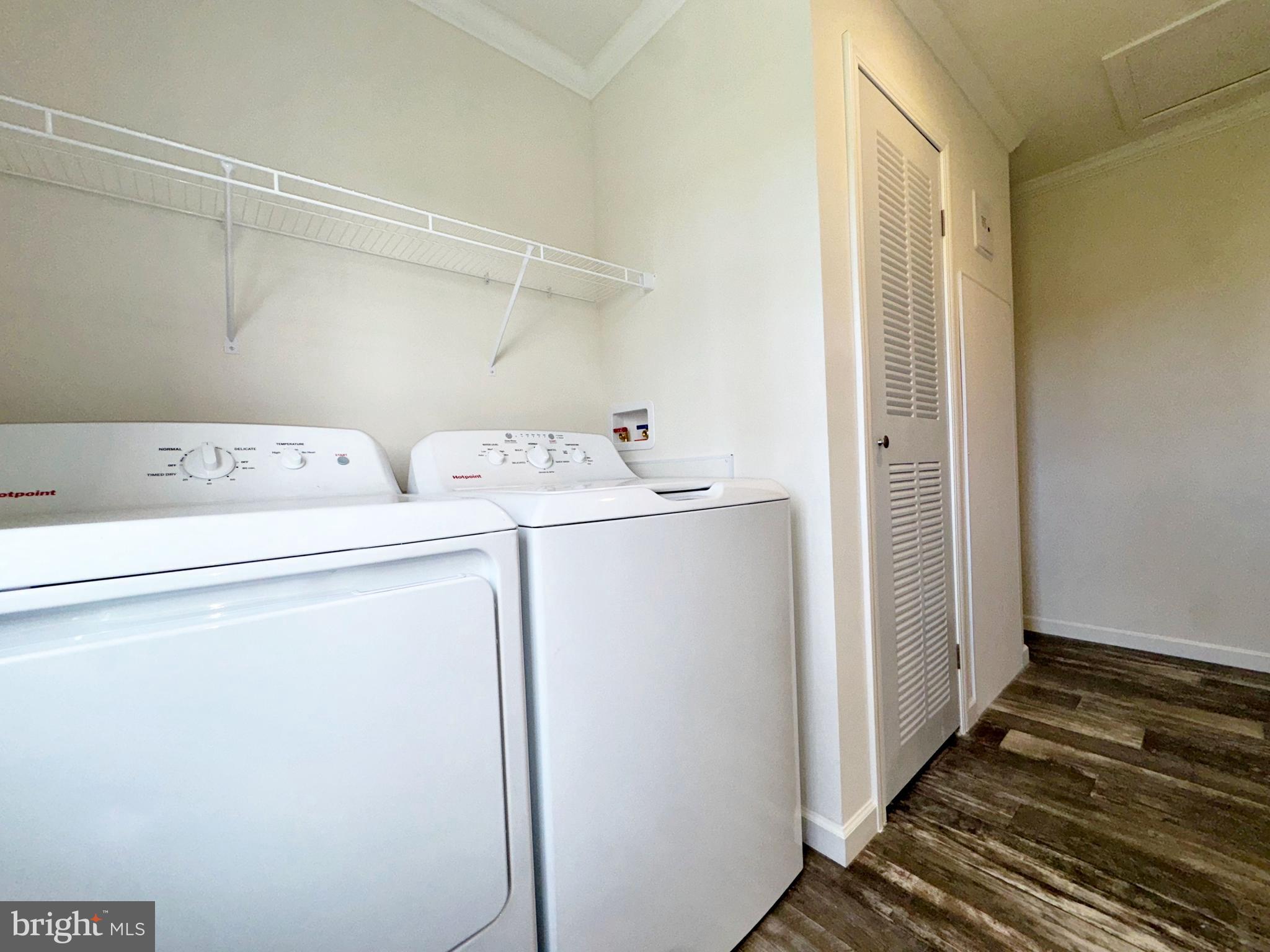 FOX GLEN - Residential