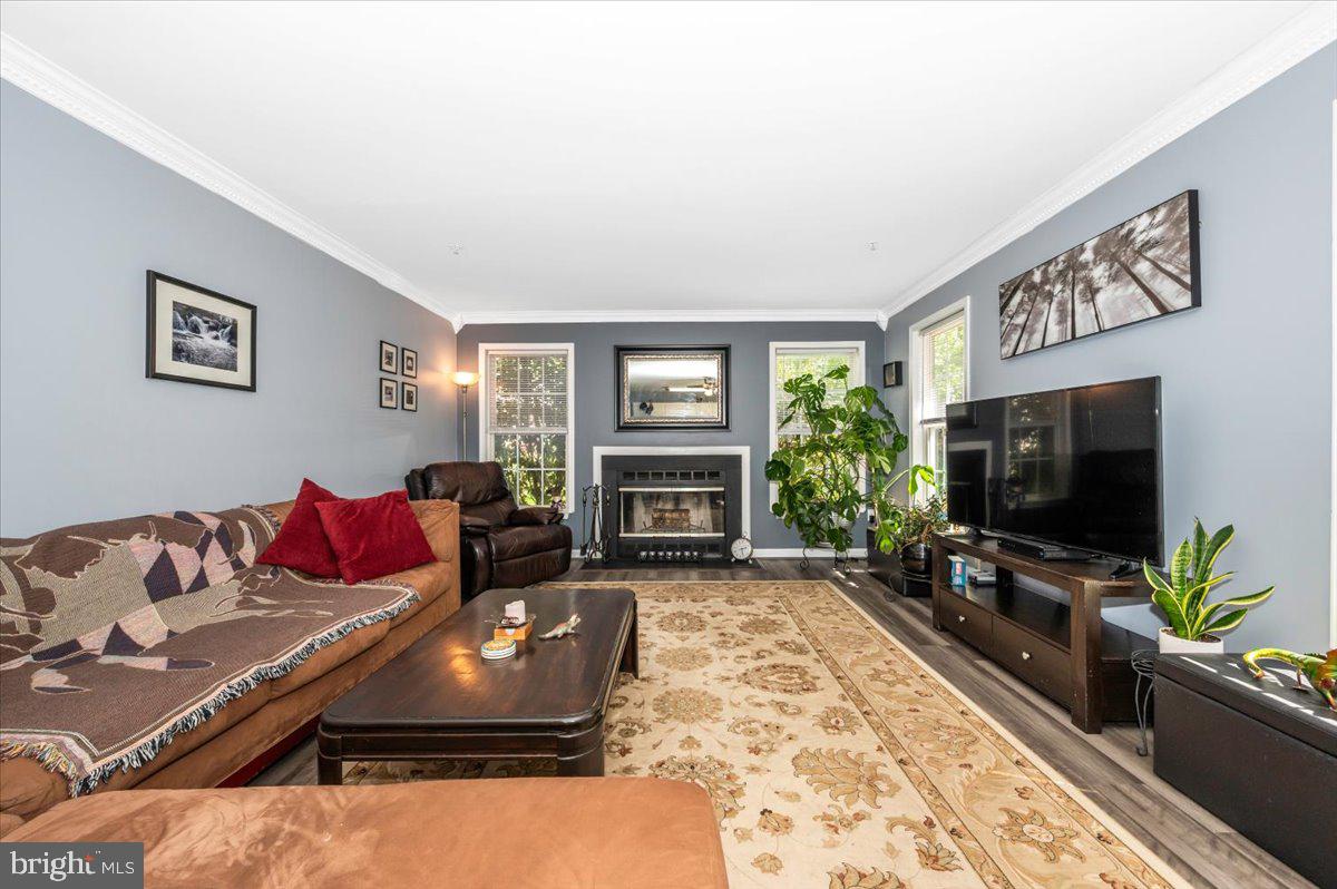 LONGWOOD - Residential