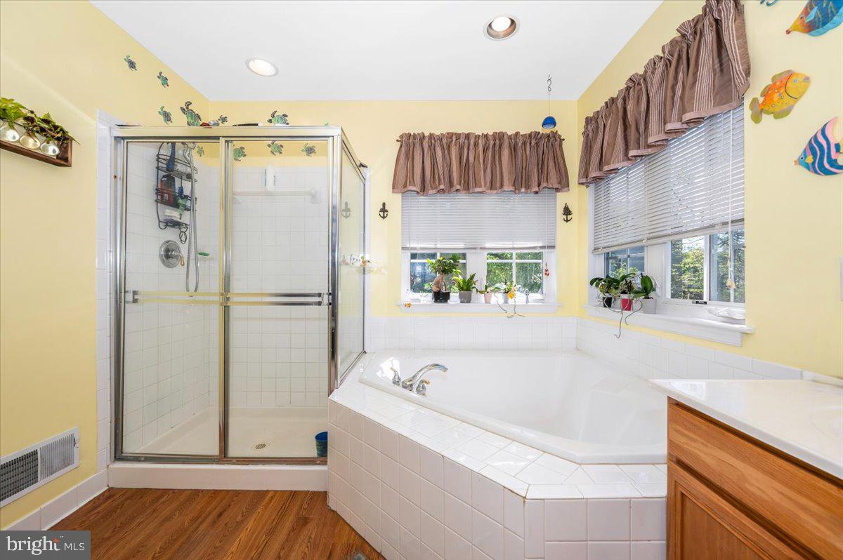 LONGWOOD - Residential