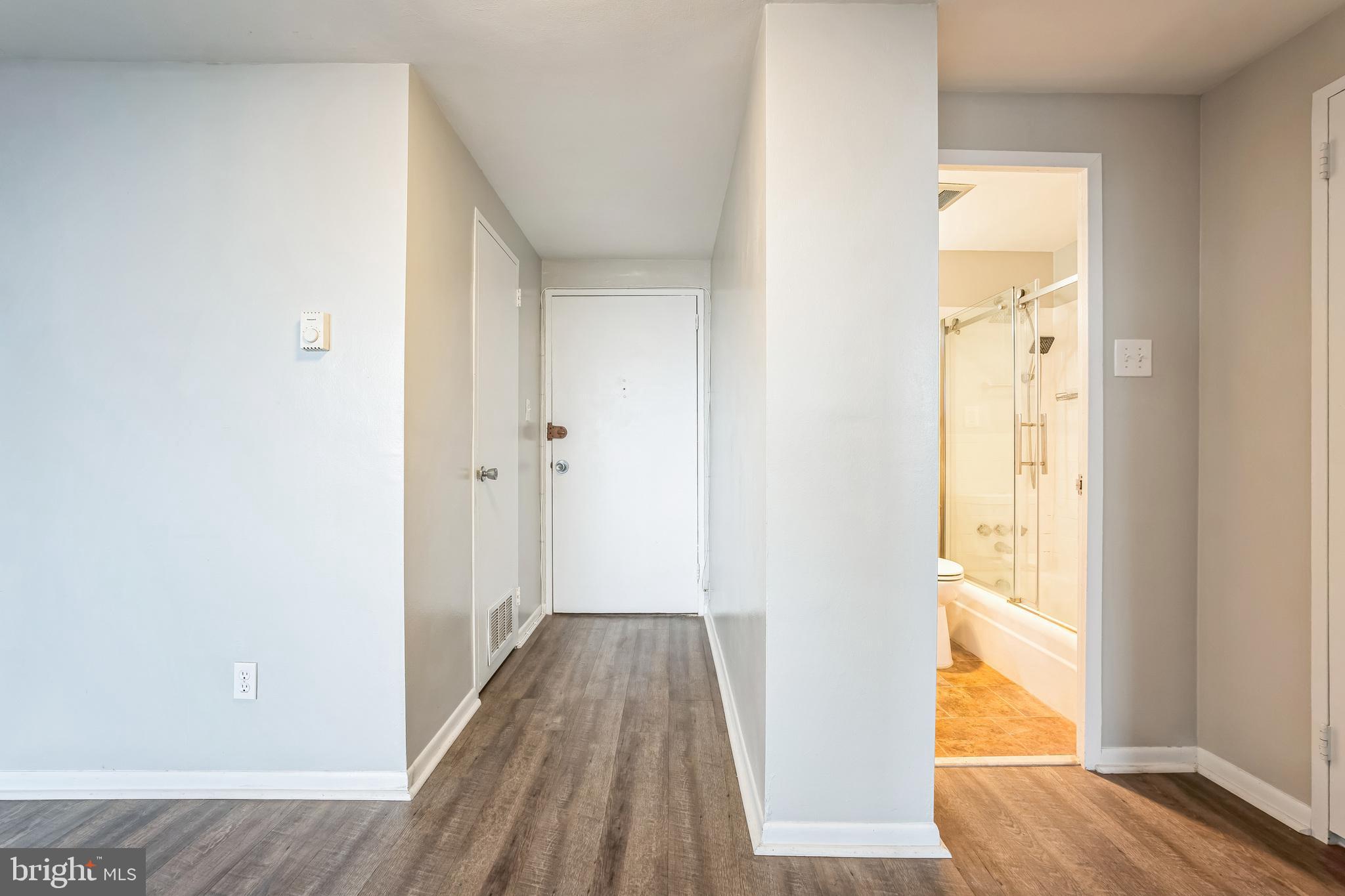 FORTY SIX HUNDRED - Residential