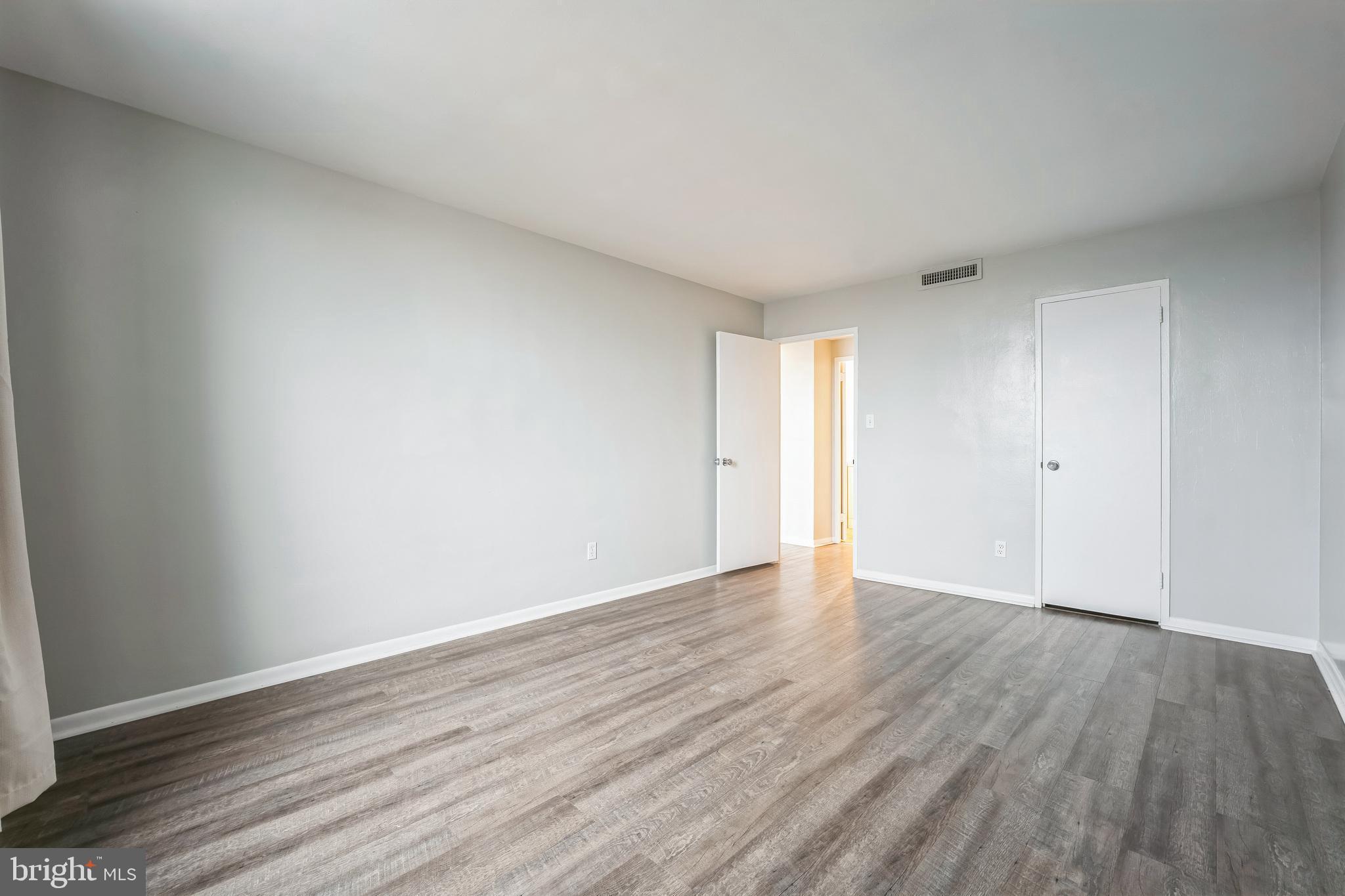 FORTY SIX HUNDRED - Residential