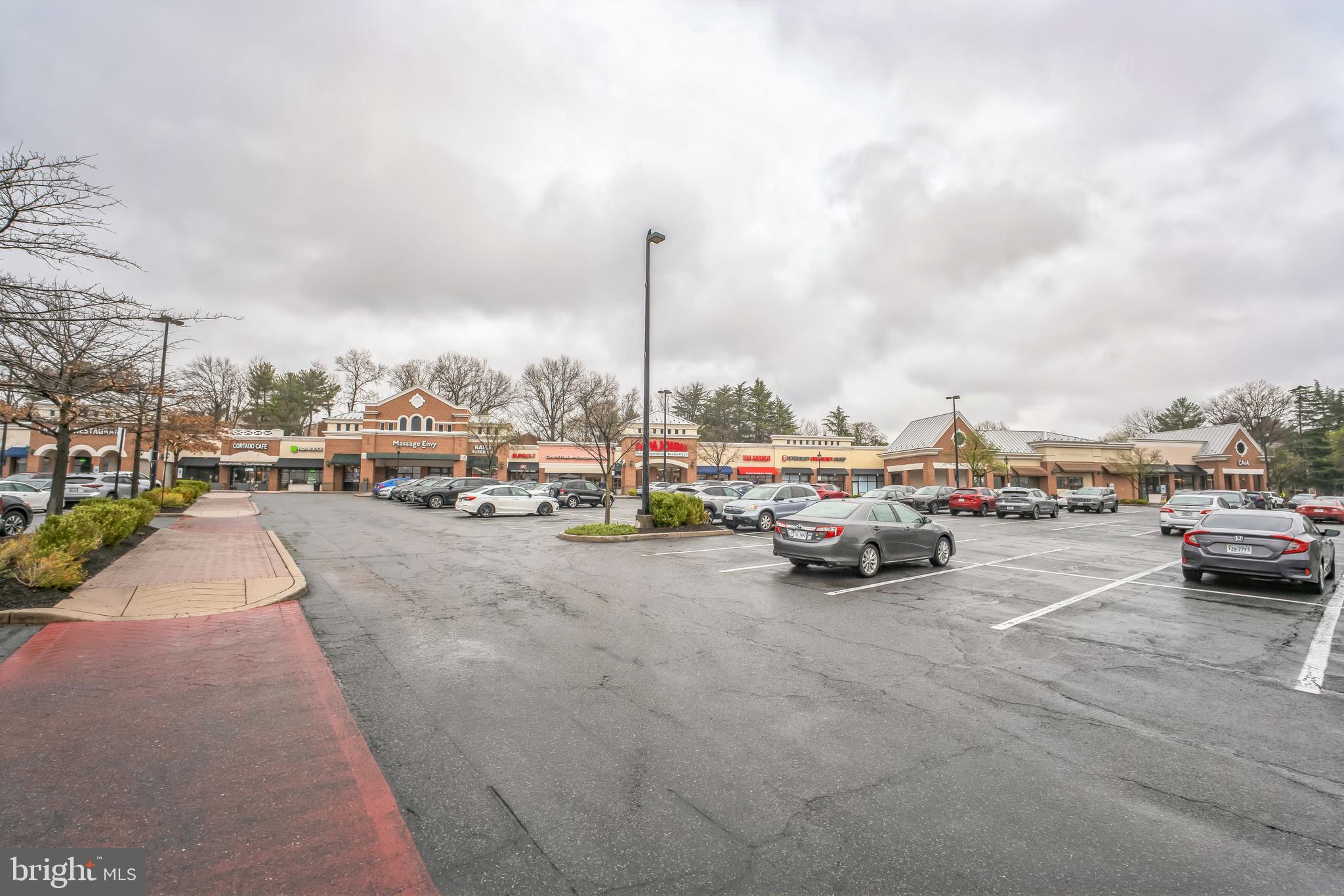 FORTY SIX HUNDRED - Residential