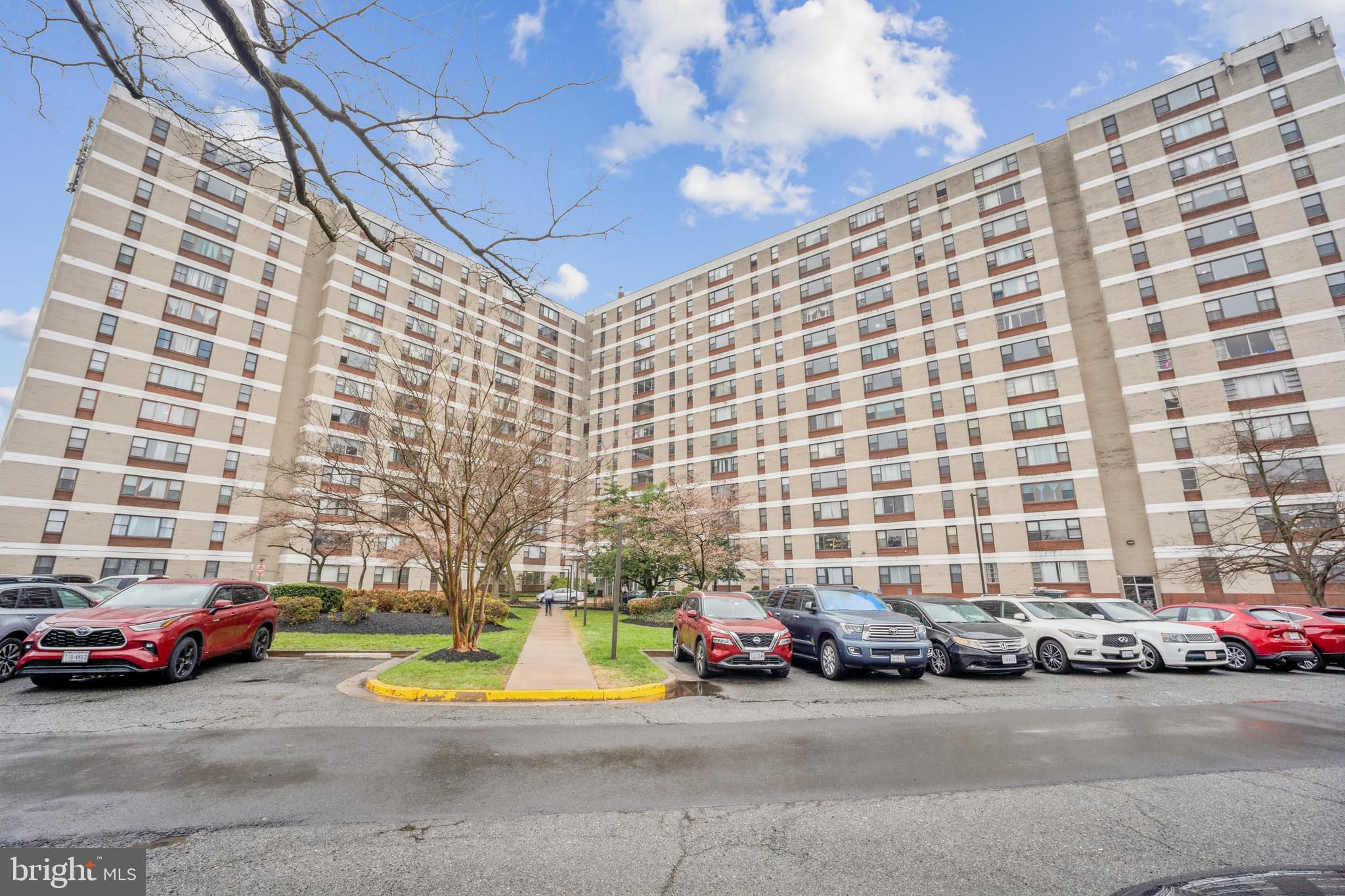 FORTY SIX HUNDRED - Residential