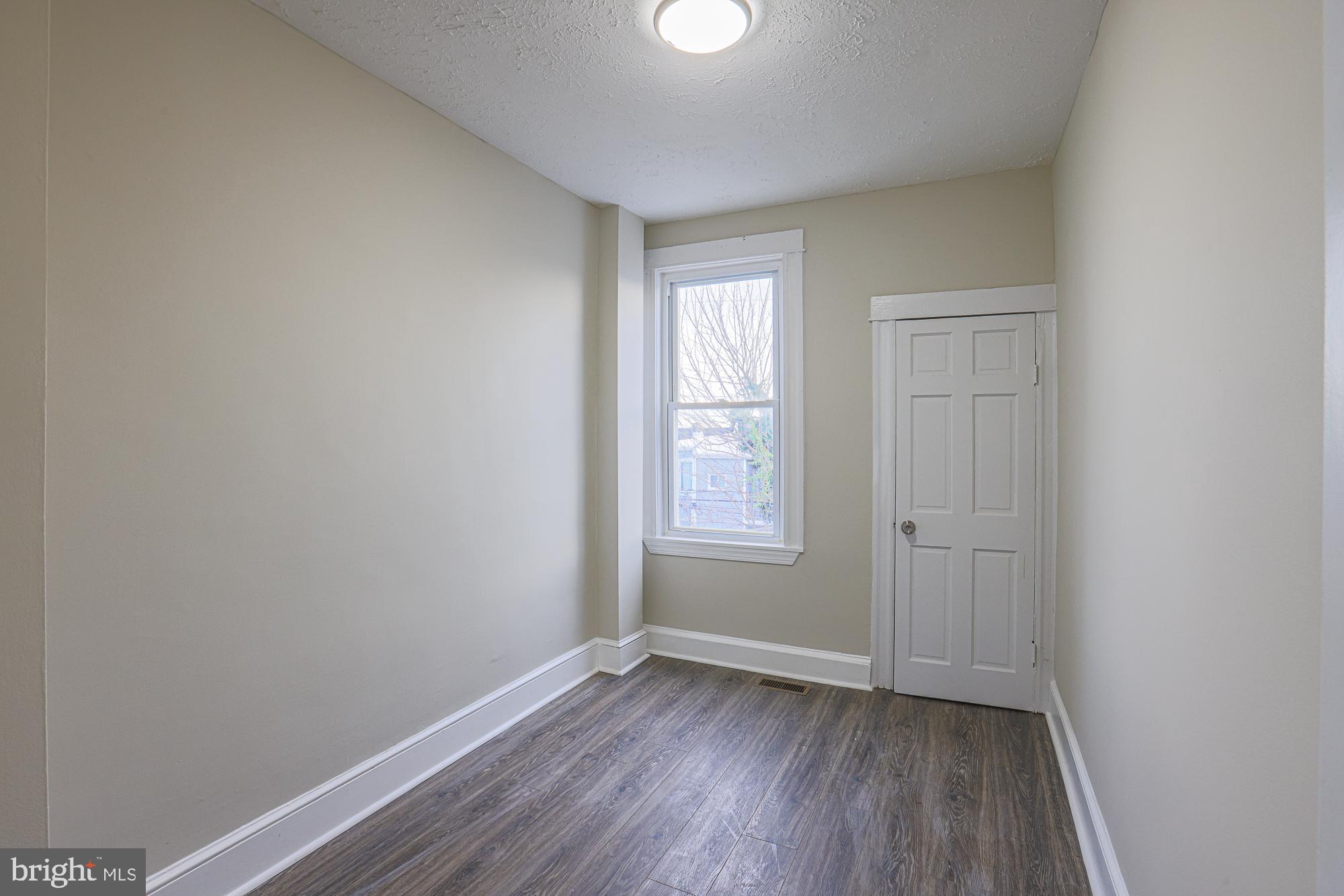 EDGEWOOD - Residential