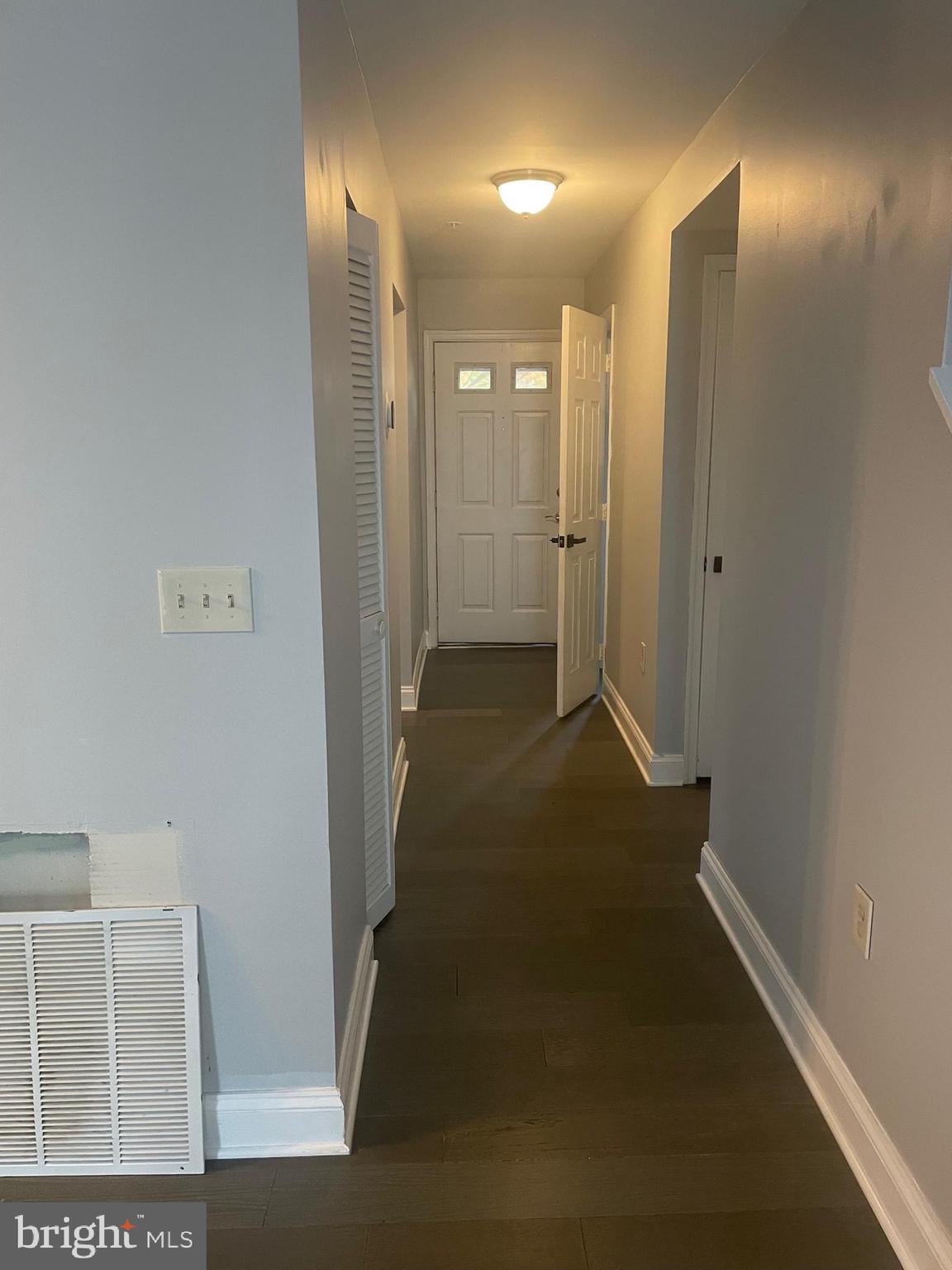 STONEHAVEN MEWS - Residential Lease