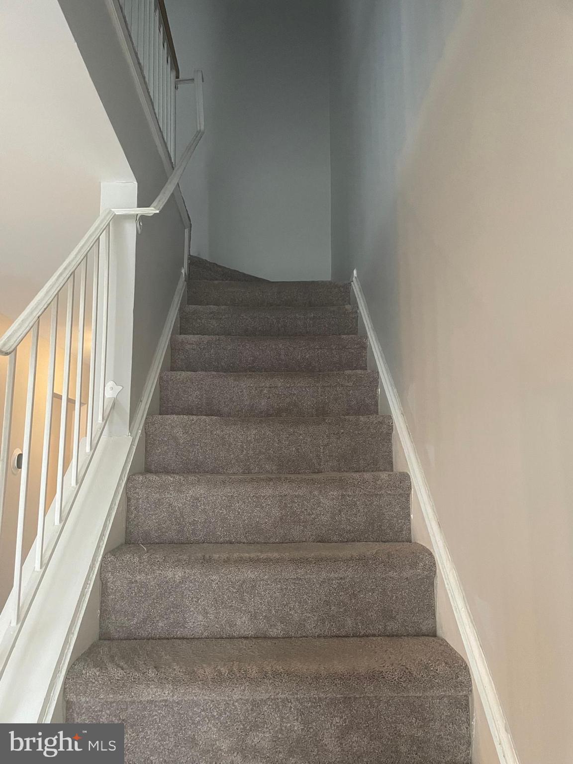 STONEHAVEN MEWS - Residential Lease