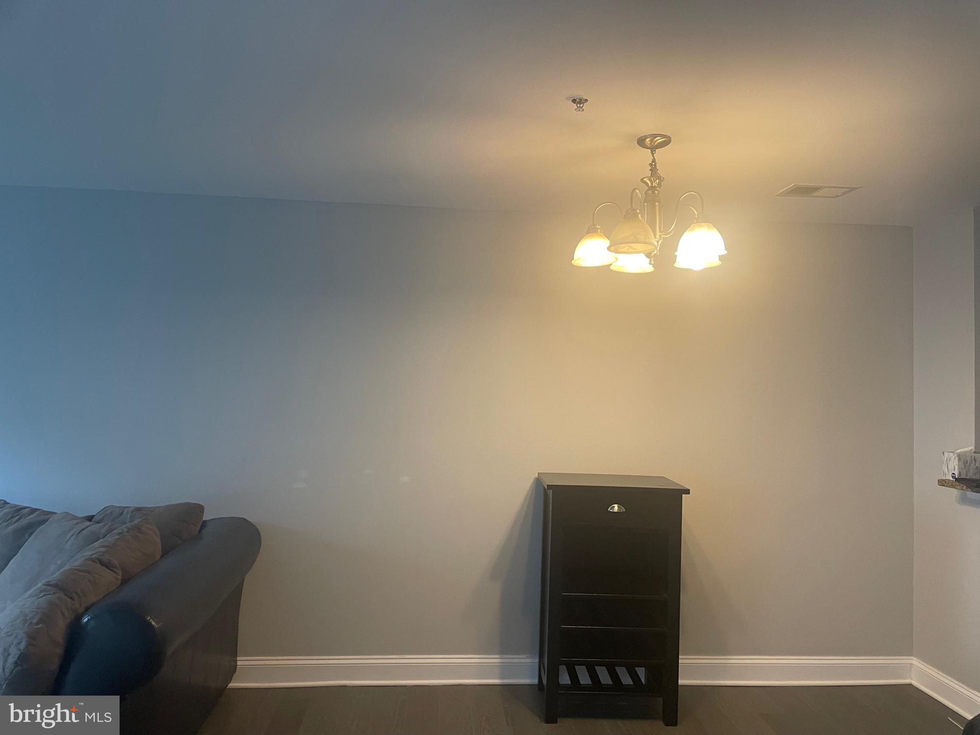 STONEHAVEN MEWS - Residential Lease