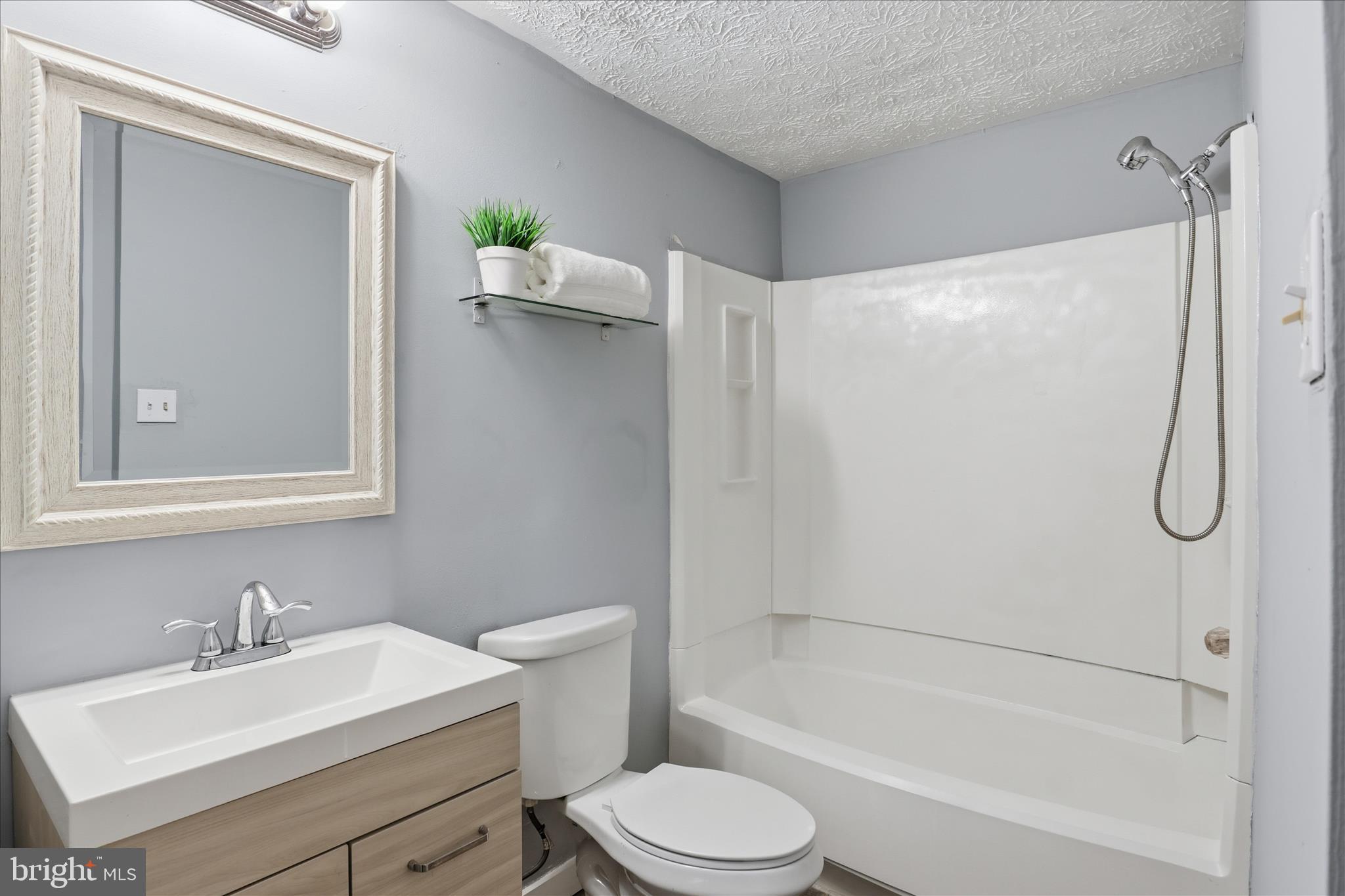 MILLWOOD TOWNE - Residential