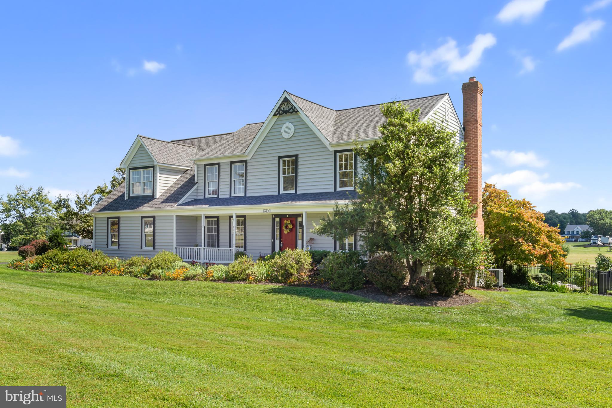 17400 WHITE DOGWOOD COURT