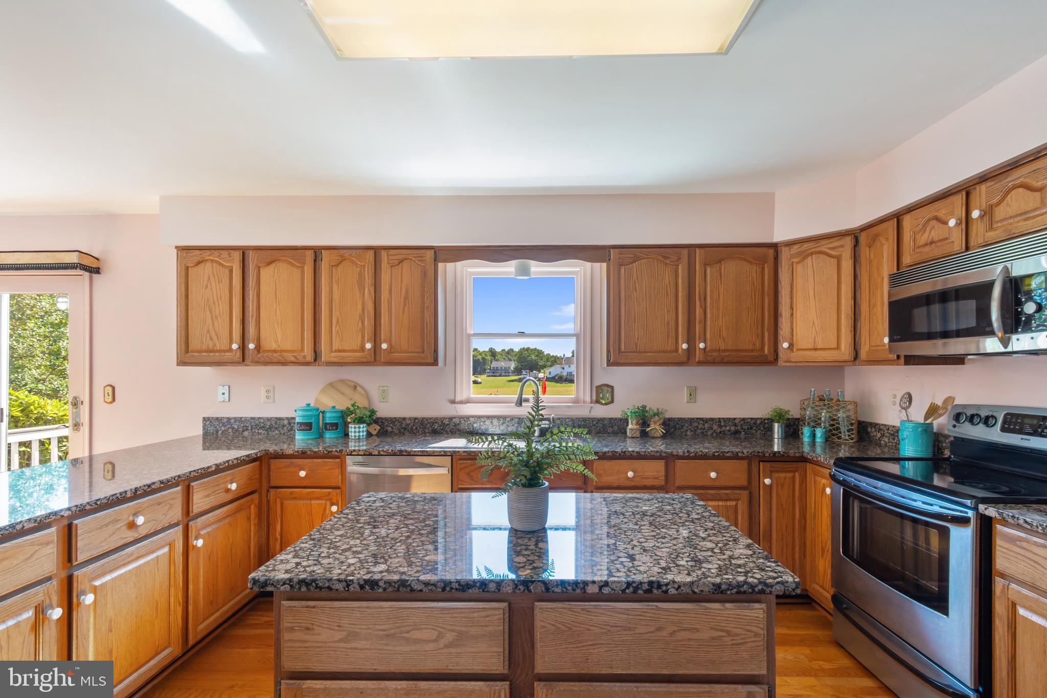 17400 WHITE DOGWOOD COURT