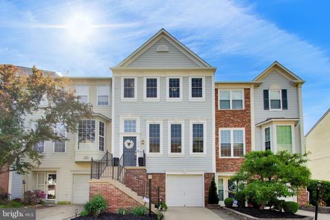 Photo of 7516 Lamoyne Court, ALEXANDRIA, VA 22315 (MLS # VAFX2305494)
