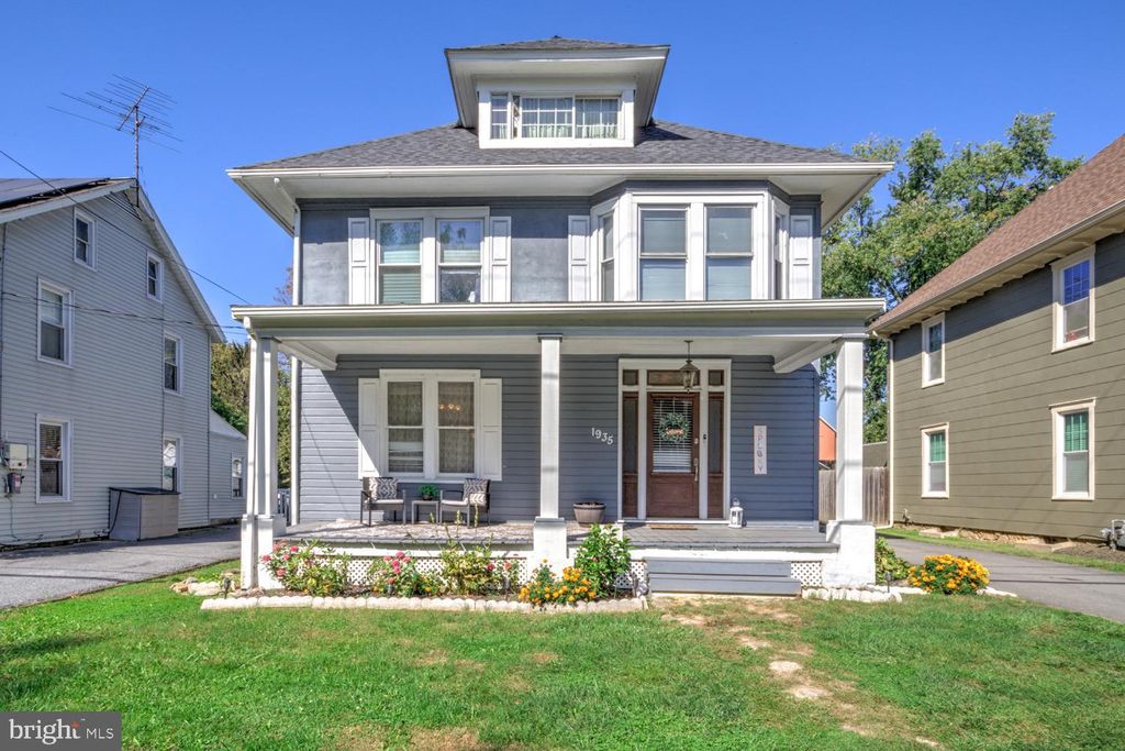 Photo of 1935 New Holland Pike, LANCASTER, PA 17601 (MLS # PALA2077596)