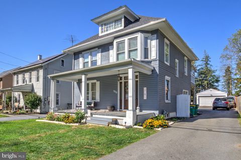 Photo of 1935 New Holland Pike, LANCASTER, PA 17601 (MLS # PALA2077596)