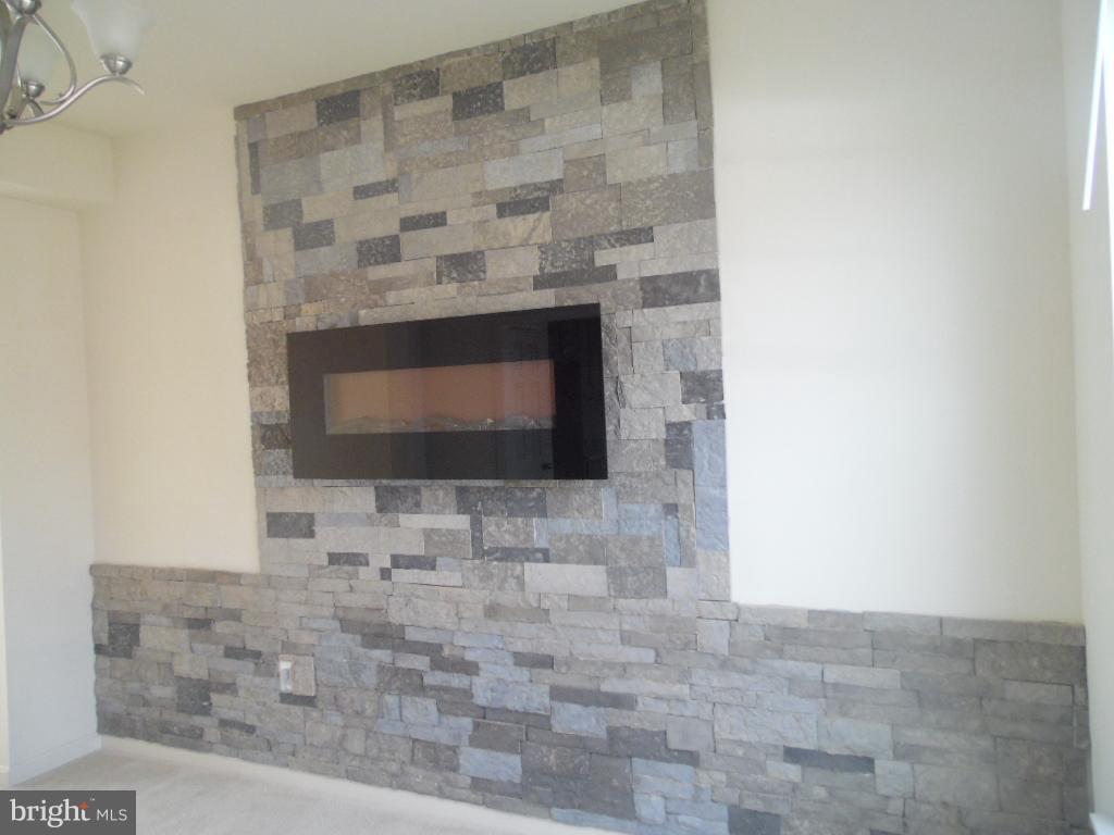 MARLEY POINTE - Residential