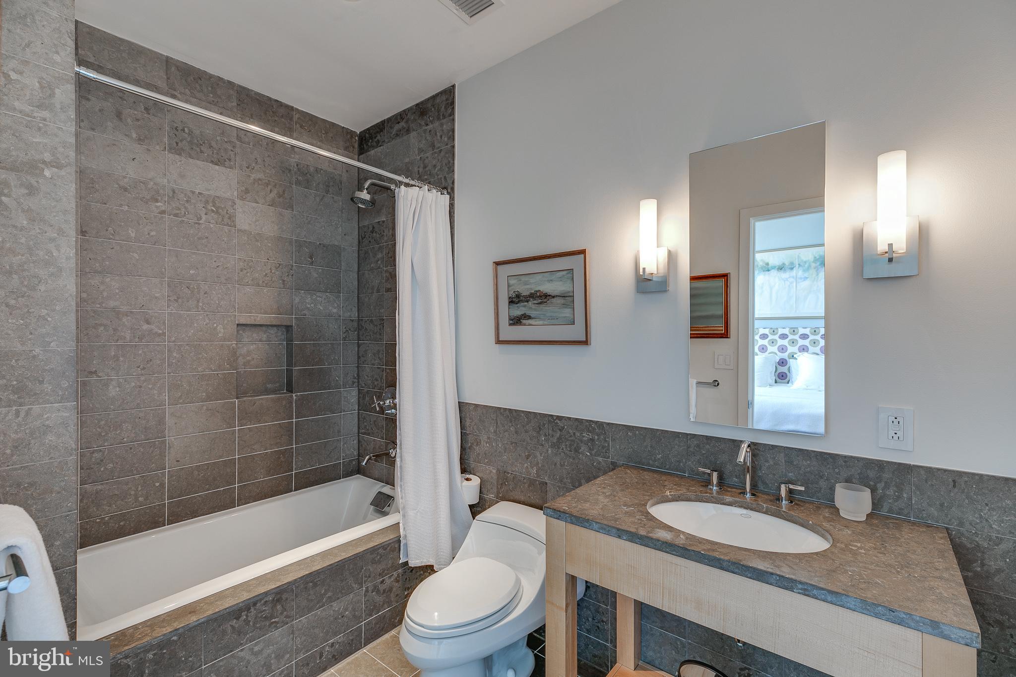 OLD CITY - Residential