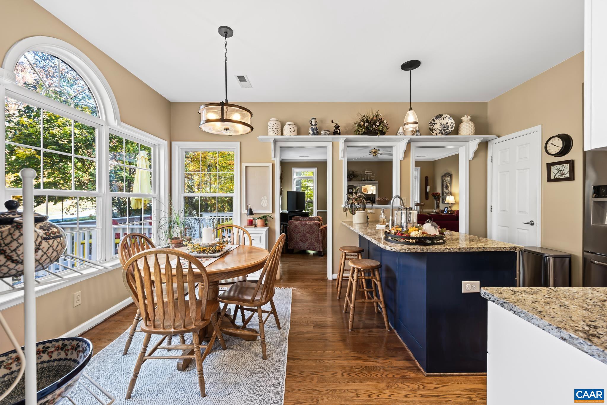 2876 STRATFORD GLEN WAY