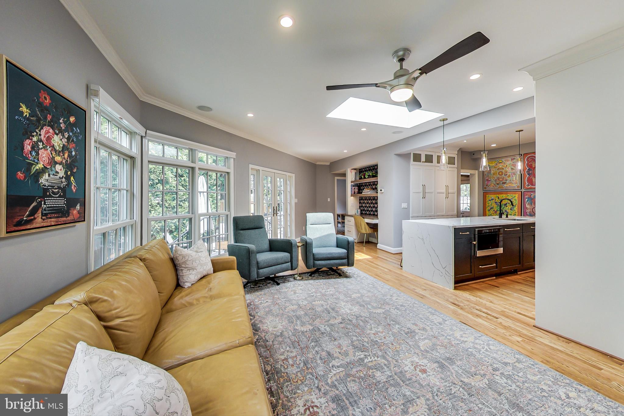 ENGLISH VILLAGE - Residential