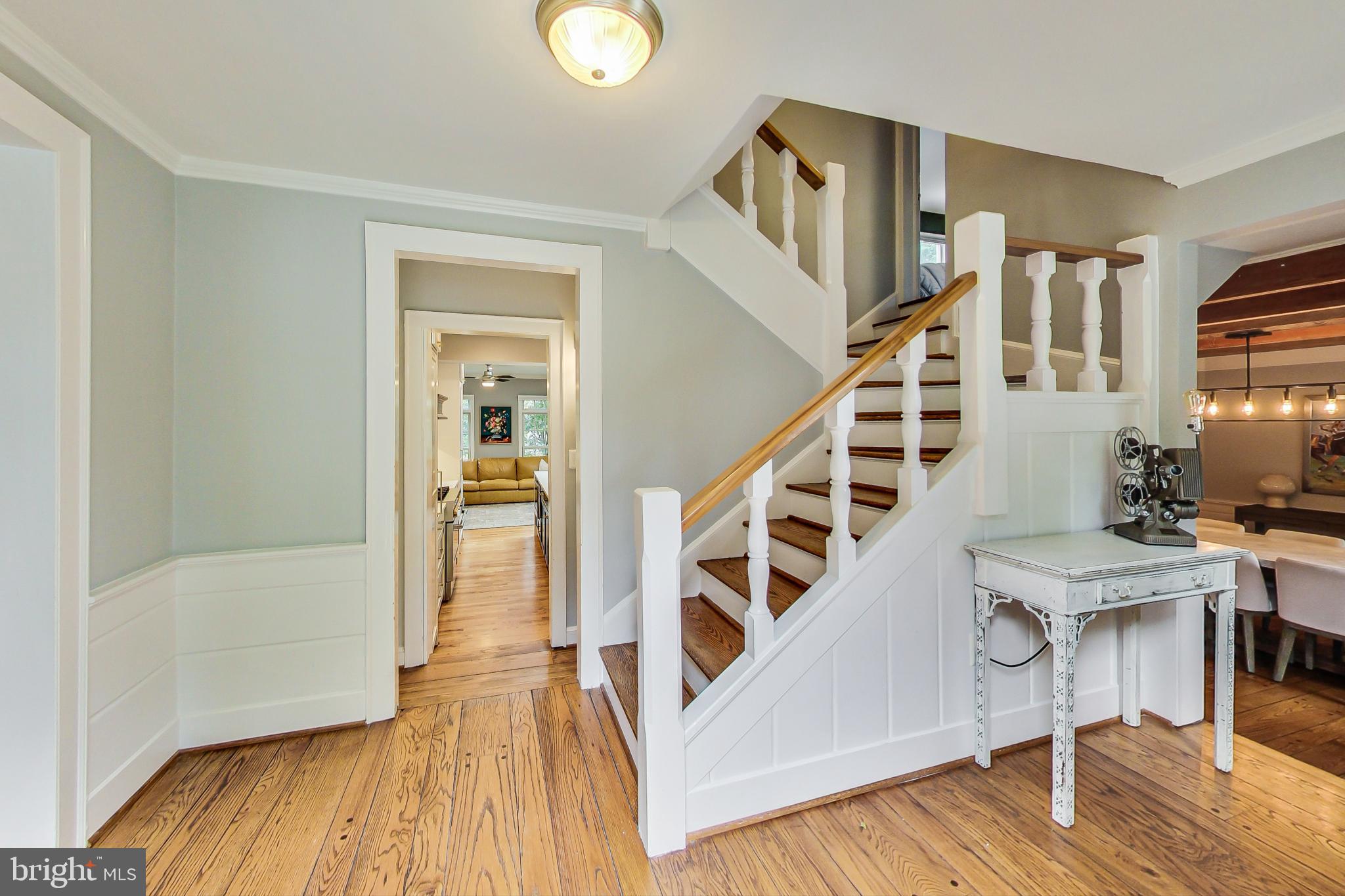 ENGLISH VILLAGE - Residential